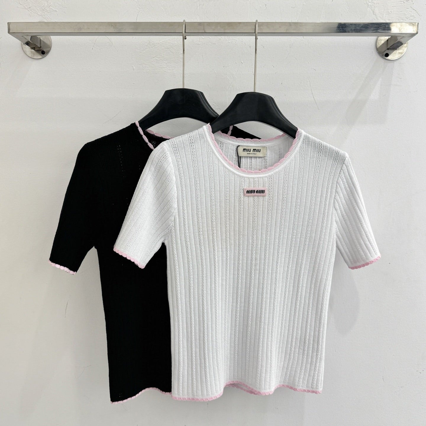 Miumiu 2026 Pink-trimmed Knit Short-sleeved Top Tencel Nylon 179459