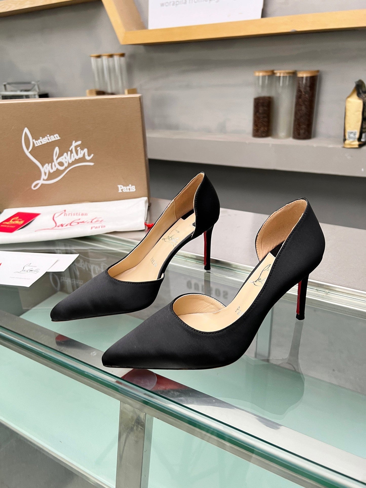 Cl Iriza 85mm Pumps Crepe Satin Black