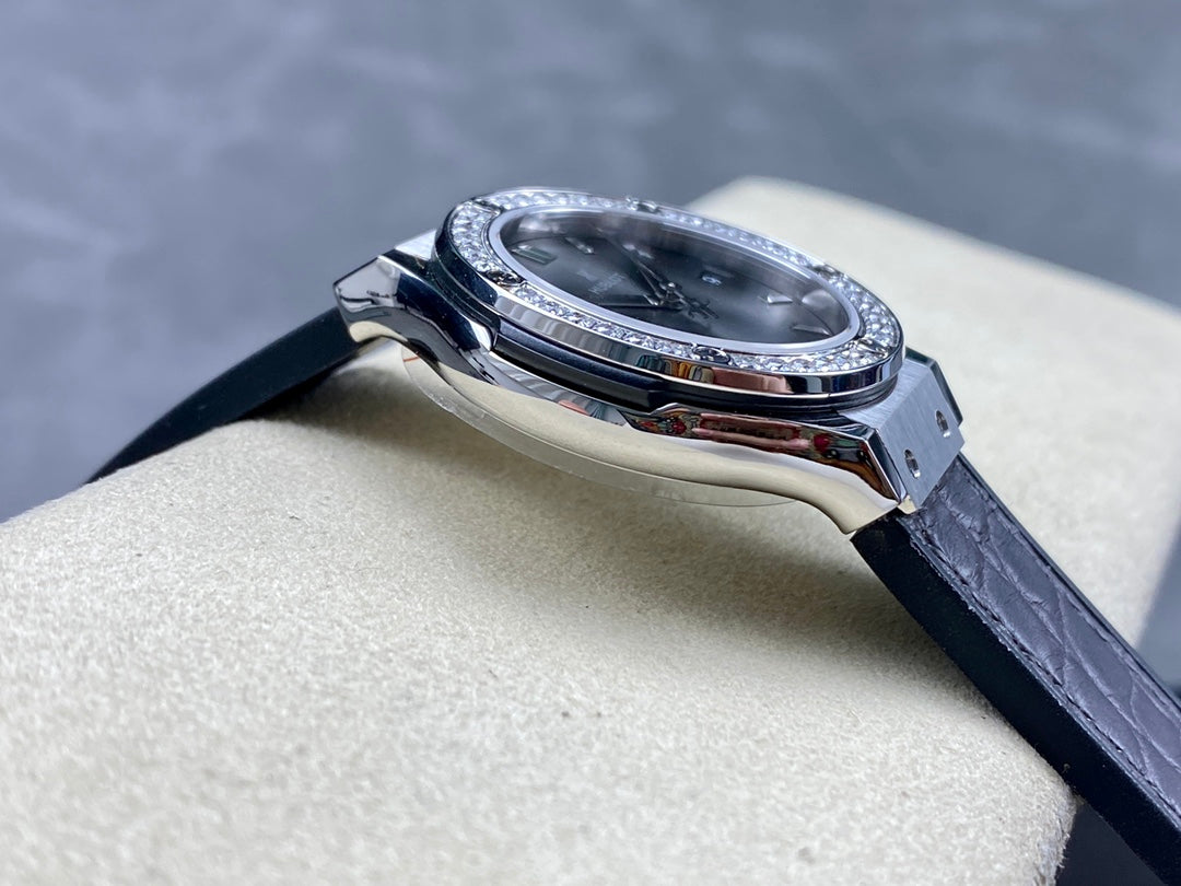 Hublot Classic Fusion Titanium Diamonds 33mm Watch Grey Leather Strap
