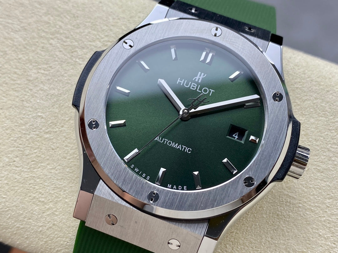 Hublot Classic Fusion 42mm Green Dial Green Rubber Strap