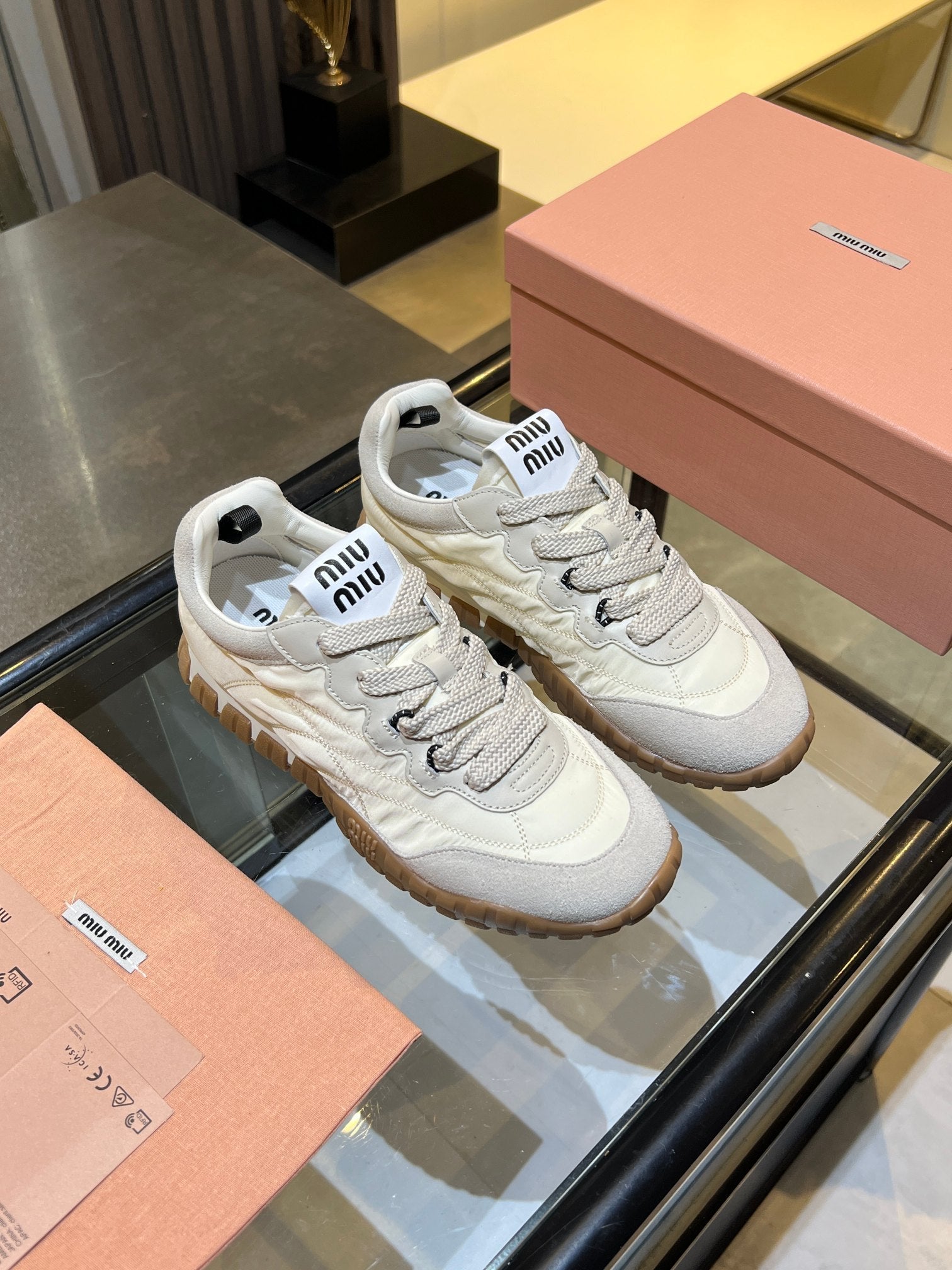MIU 26ss Sneaker Fabric Suede