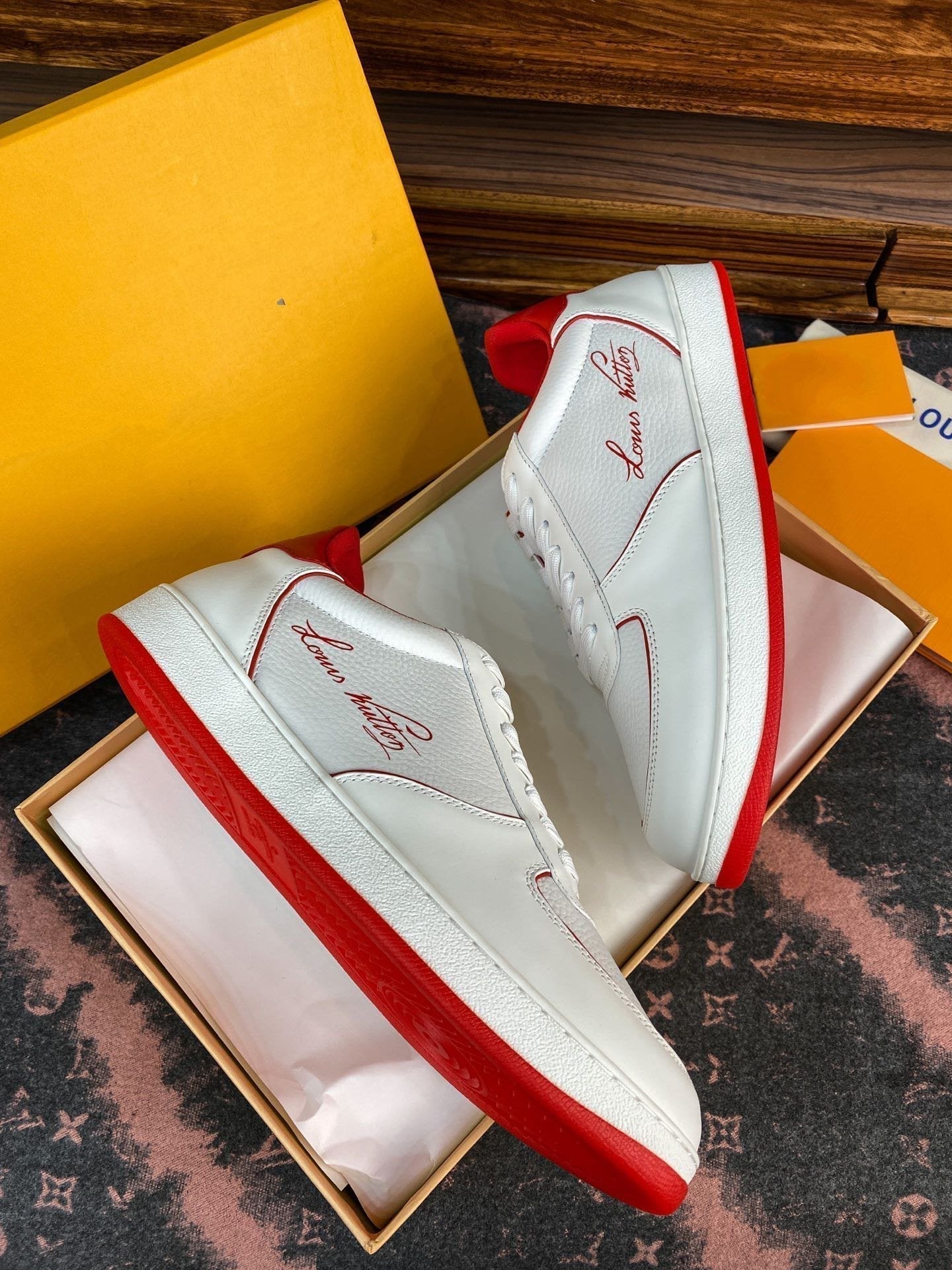 LV RIVOLI FAT SNEAKER WHITE RED
