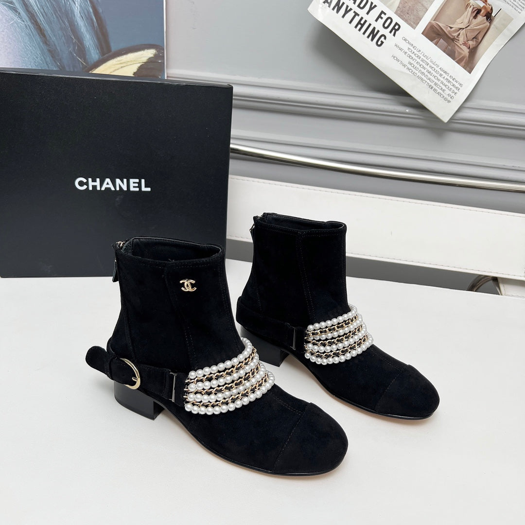 CC 25 latest low-top boots pearl black suede 459469
