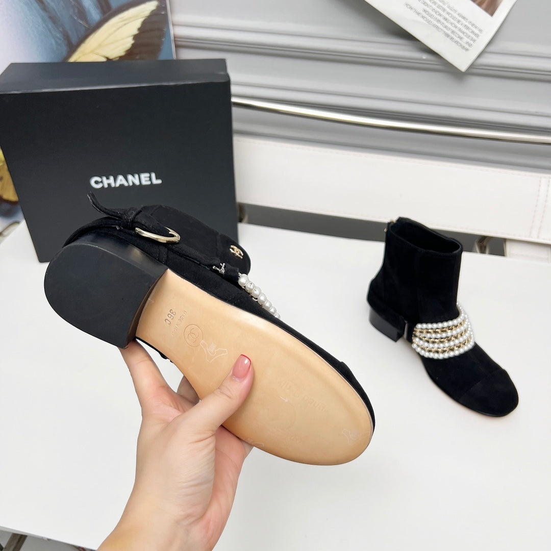 CC 25 latest low-top boots pearl black suede 459469