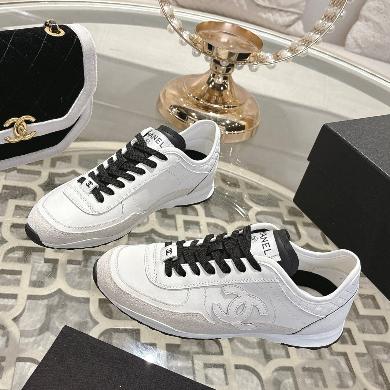 CC 25C Traines White Calfskin & Suede 213314