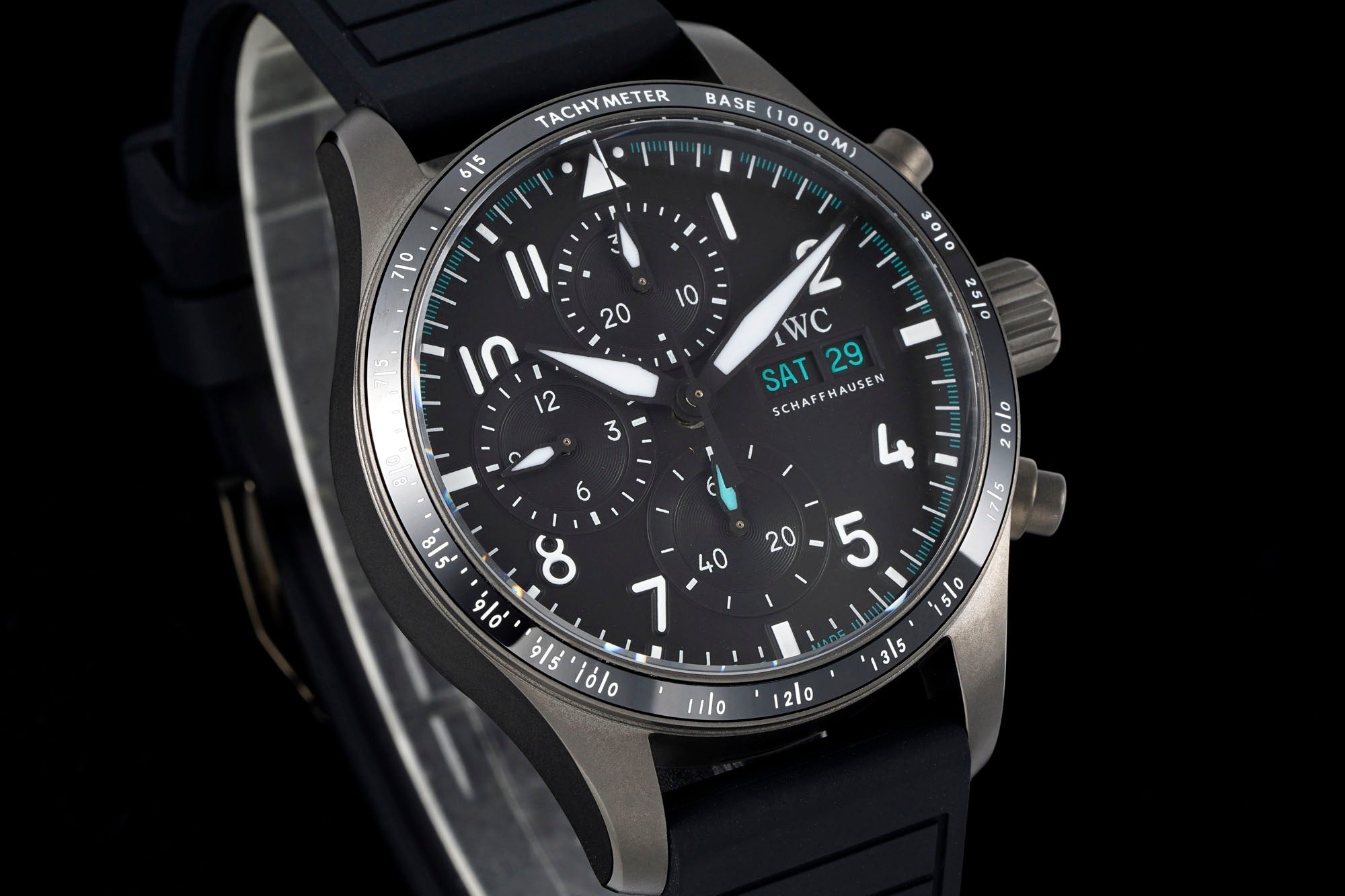 IWC Pilot 41mm Black Dial Silver Metallic Case Rubber Strap