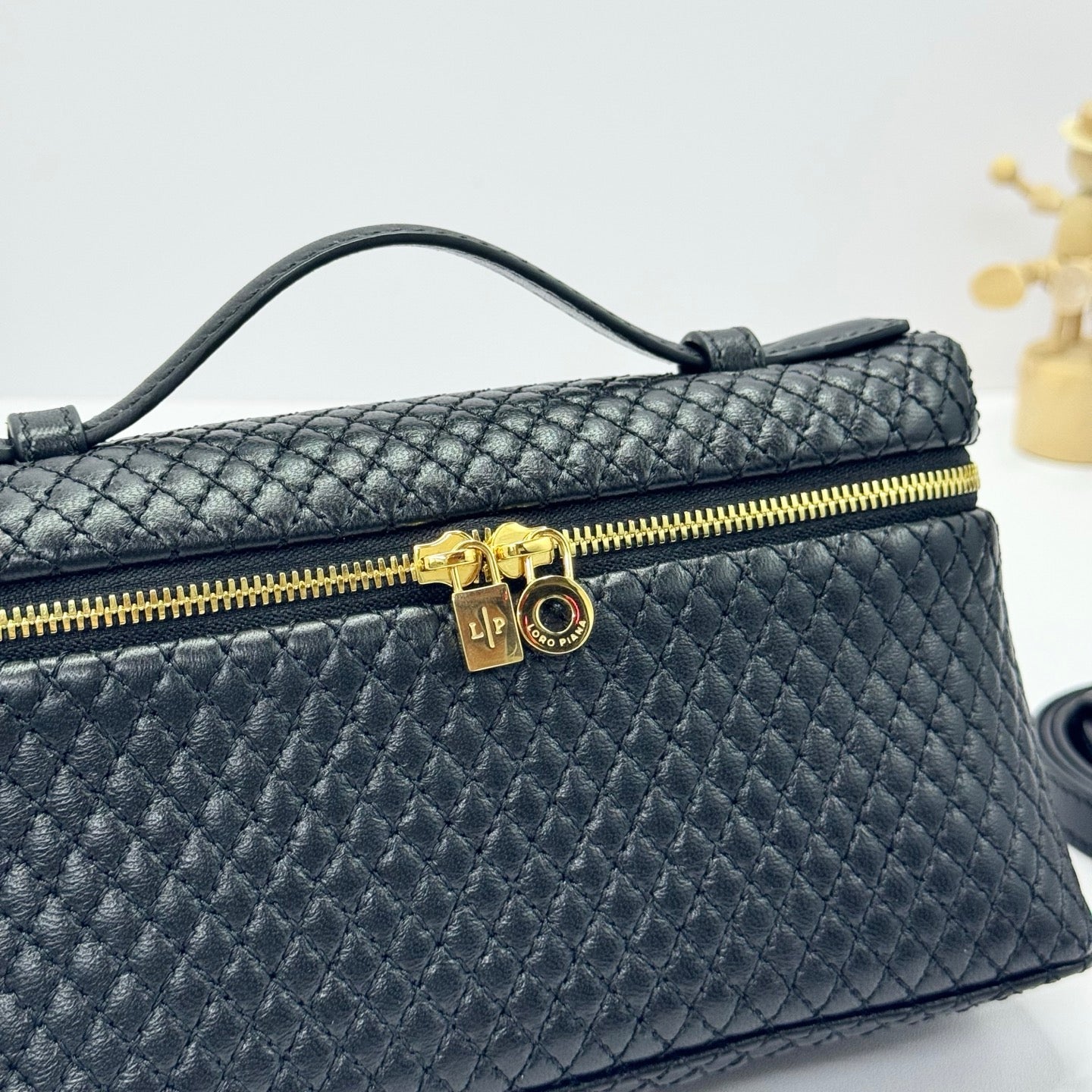 LP 2026 Extra Pocket L19 Black /Sun Gold Lambskin