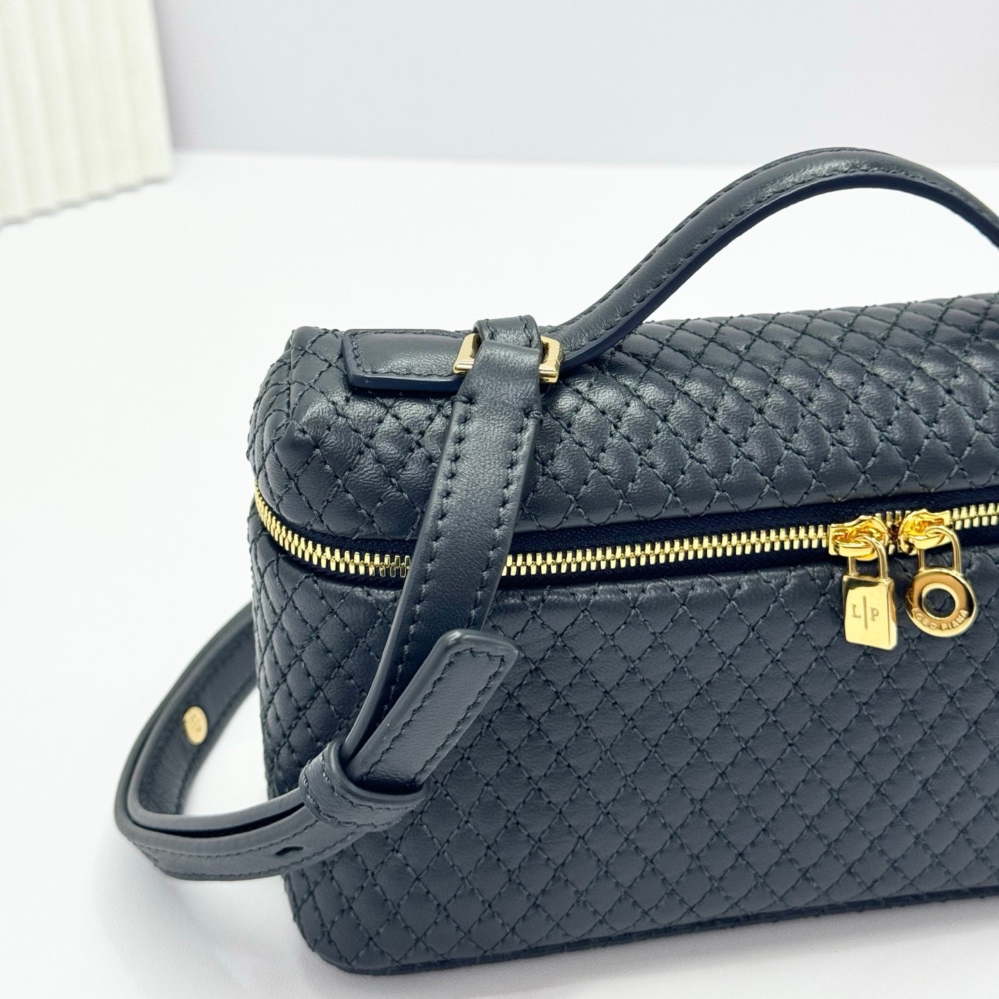 LP 2026 Extra Pocket L19 Blue Navy/Sun Gold Lambskin