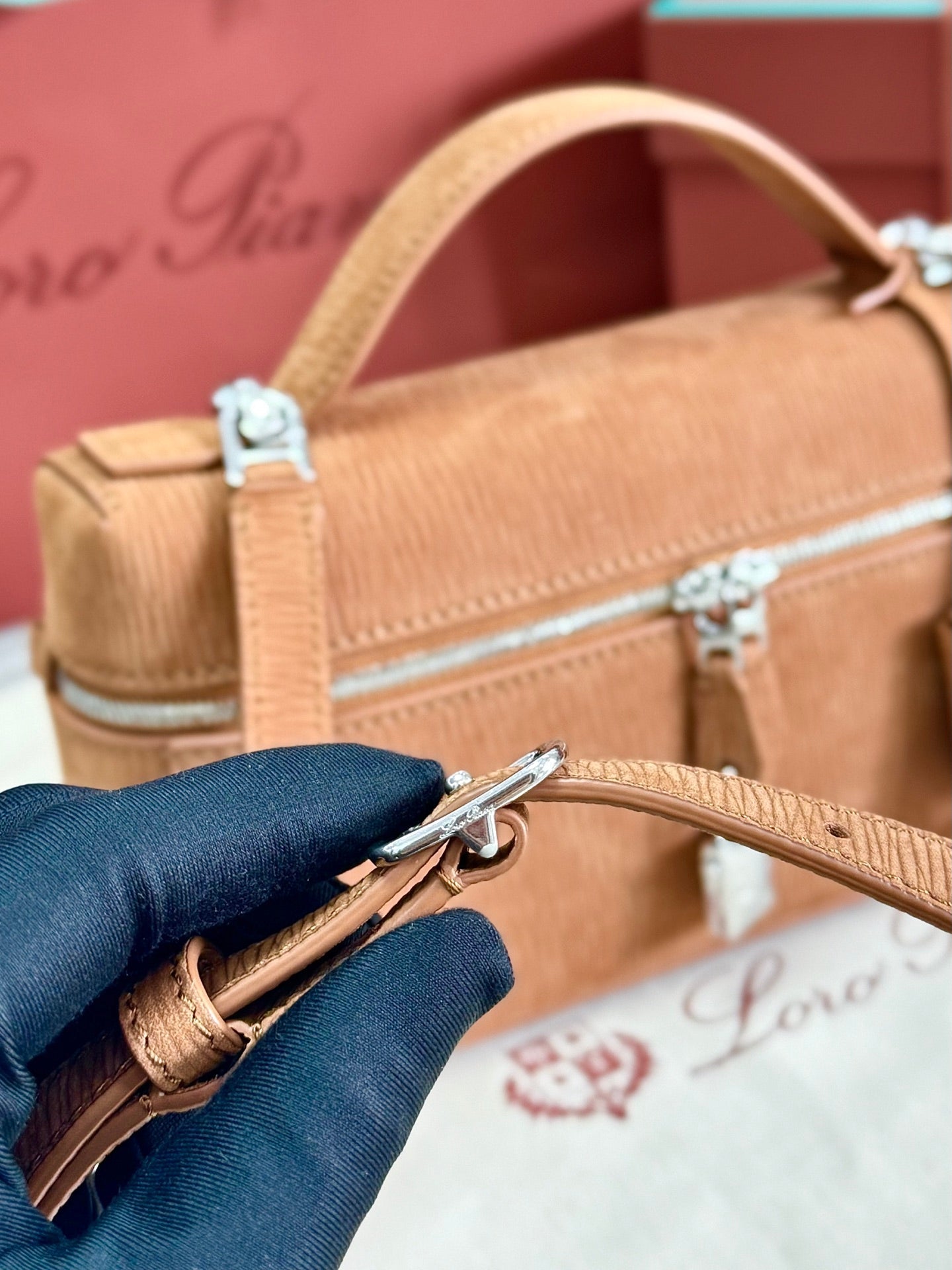 LP 2026 Extra Bag L23 Toffee/Antique Silver Calfskin