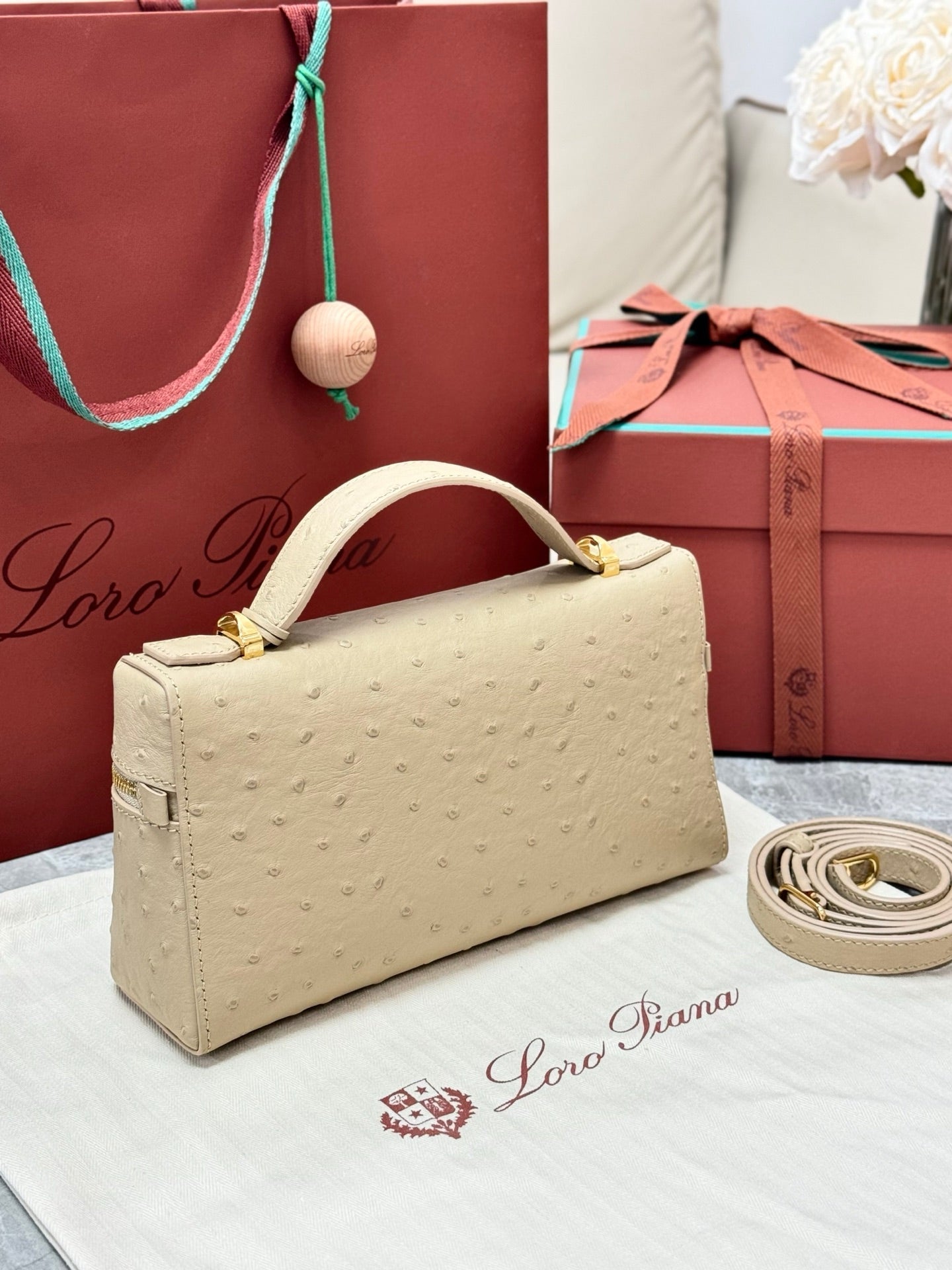 LP 2026 Extra Bag L23 Ostrich Leather With Gold Hardware