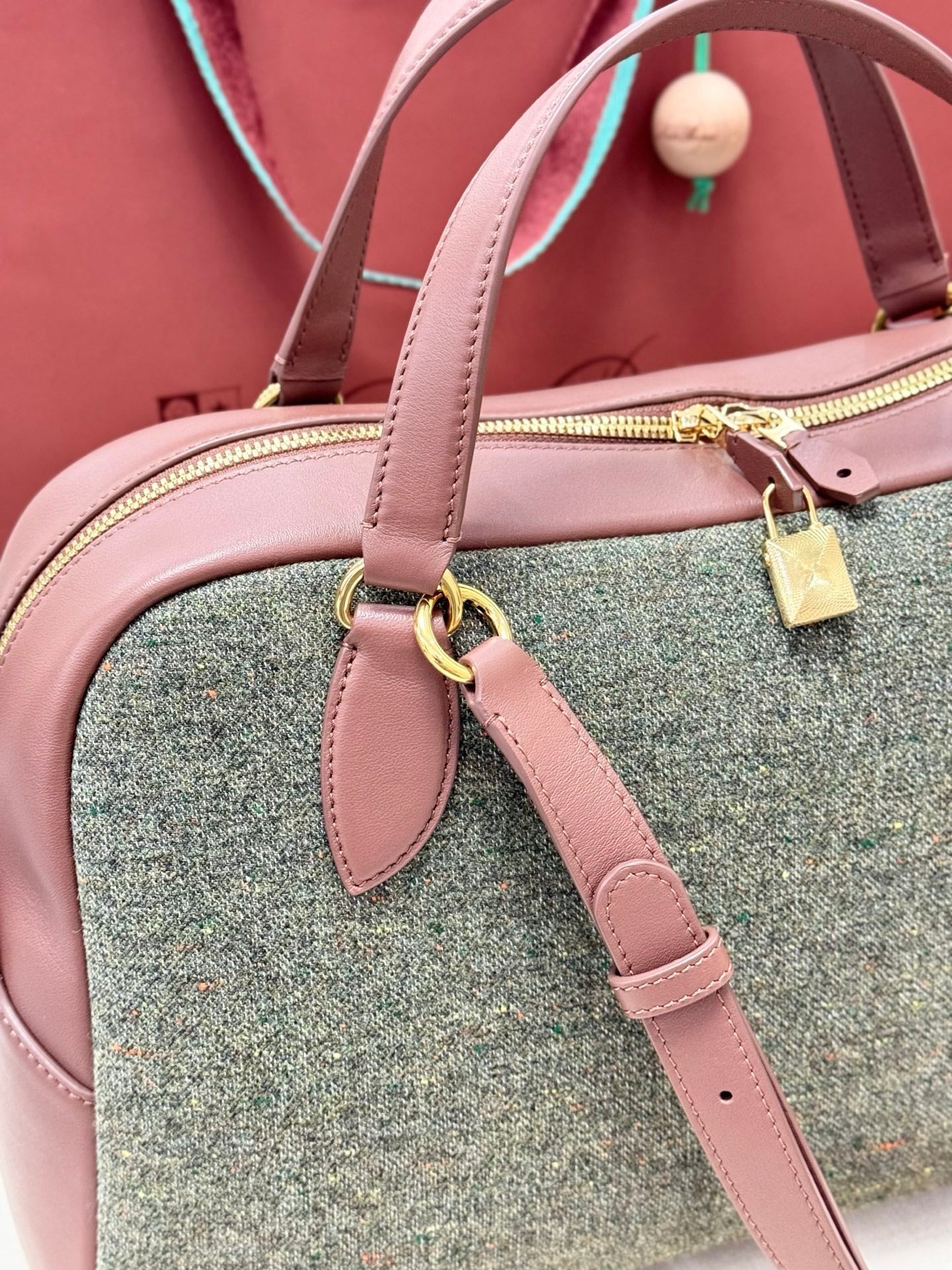 LP 2026 Needle Bag Countryside Sage mix Burnt Tan Cashmere Leather