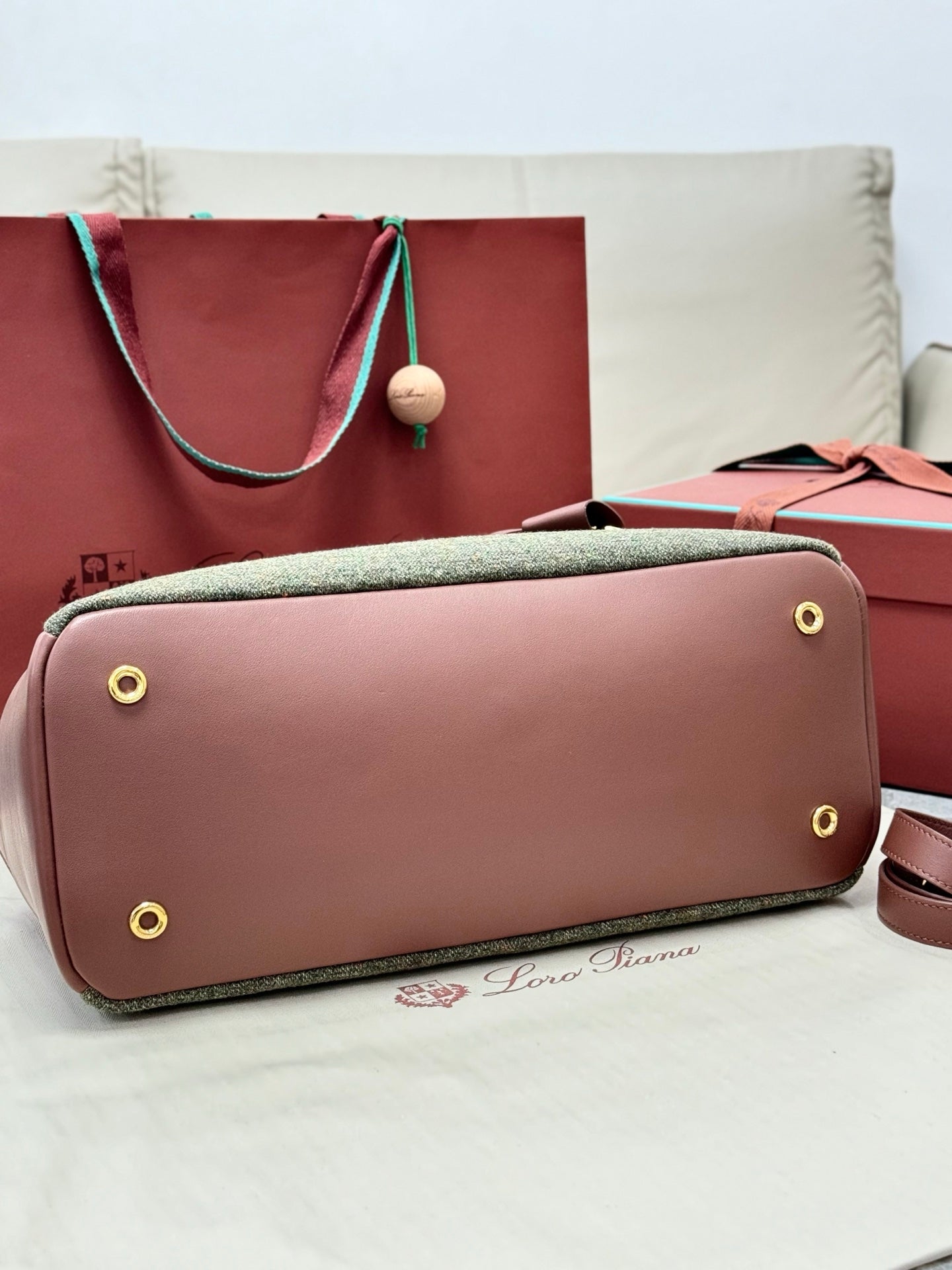 LP 2026 Needle Bag Countryside Sage mix Burnt Tan Cashmere Leather