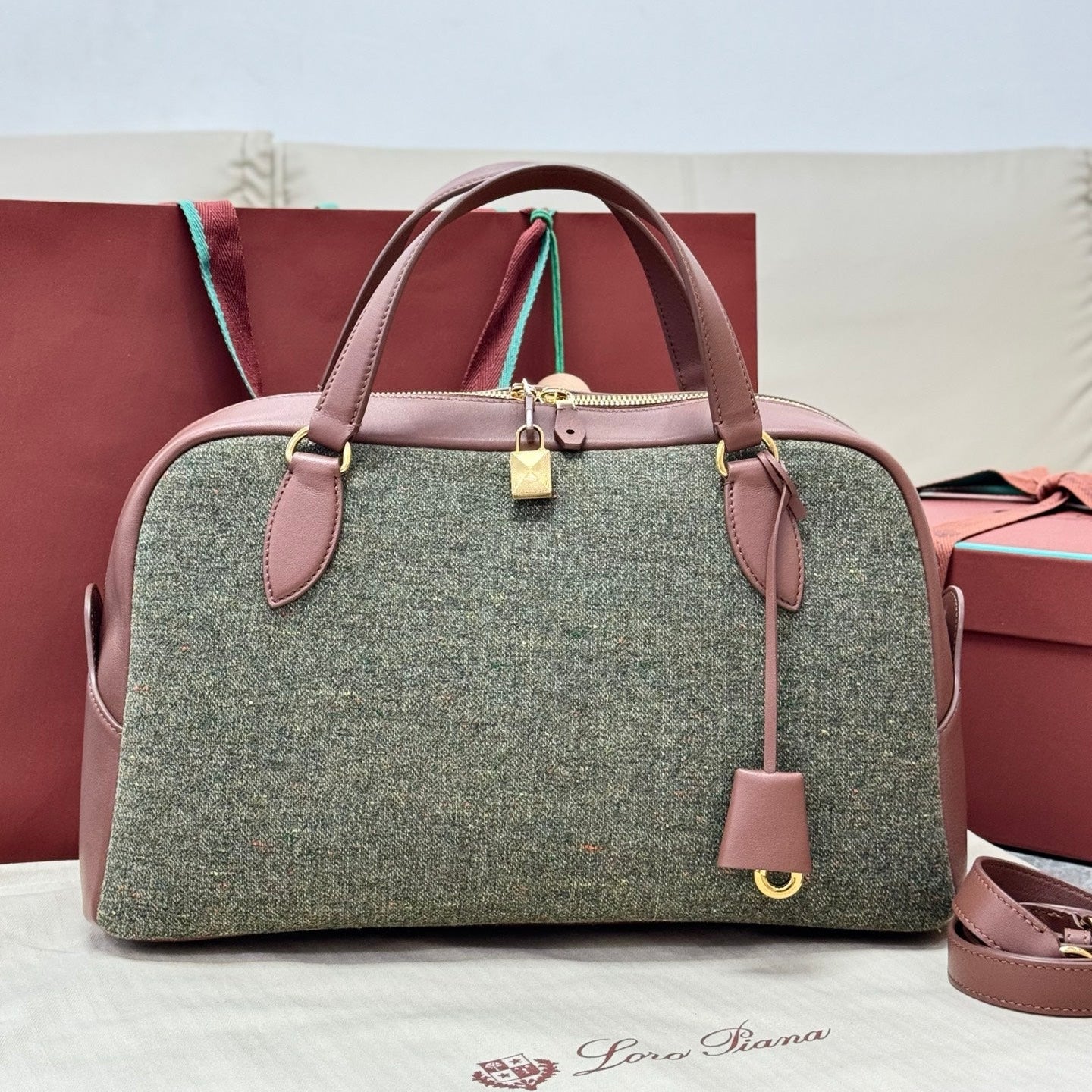 LP 2026 Needle Bag Countryside Sage mix Burnt Tan Cashmere Leather