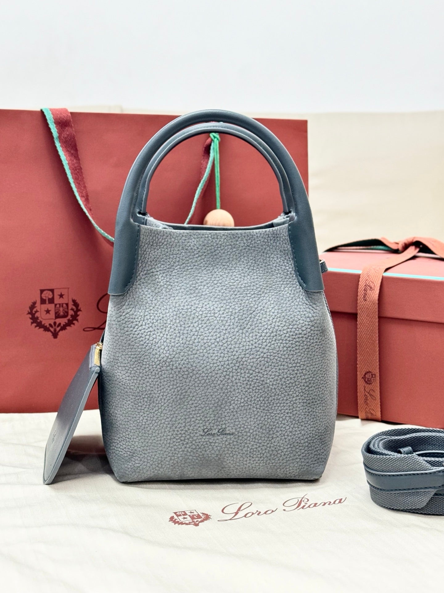 LP 2026 Bale Bucket Bag 21cm Blue-green Cowhide