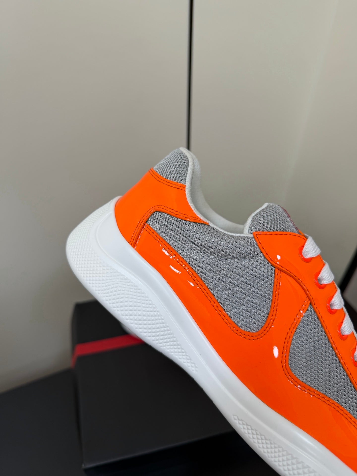 PRA 26S Casual Sneakers Orange Gray Patent Leather 618920