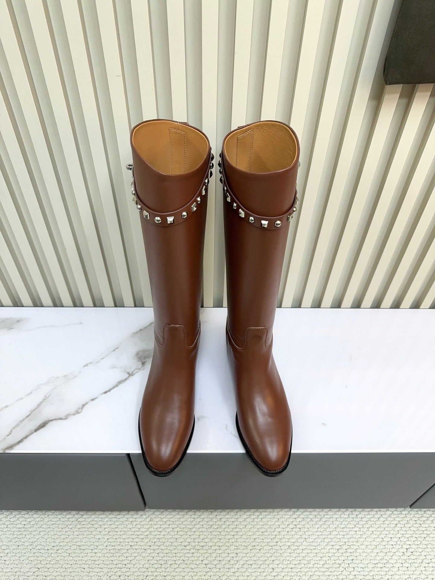 HM 25ss Kelly Buckle Riding Boots Brown Cowhide 576125