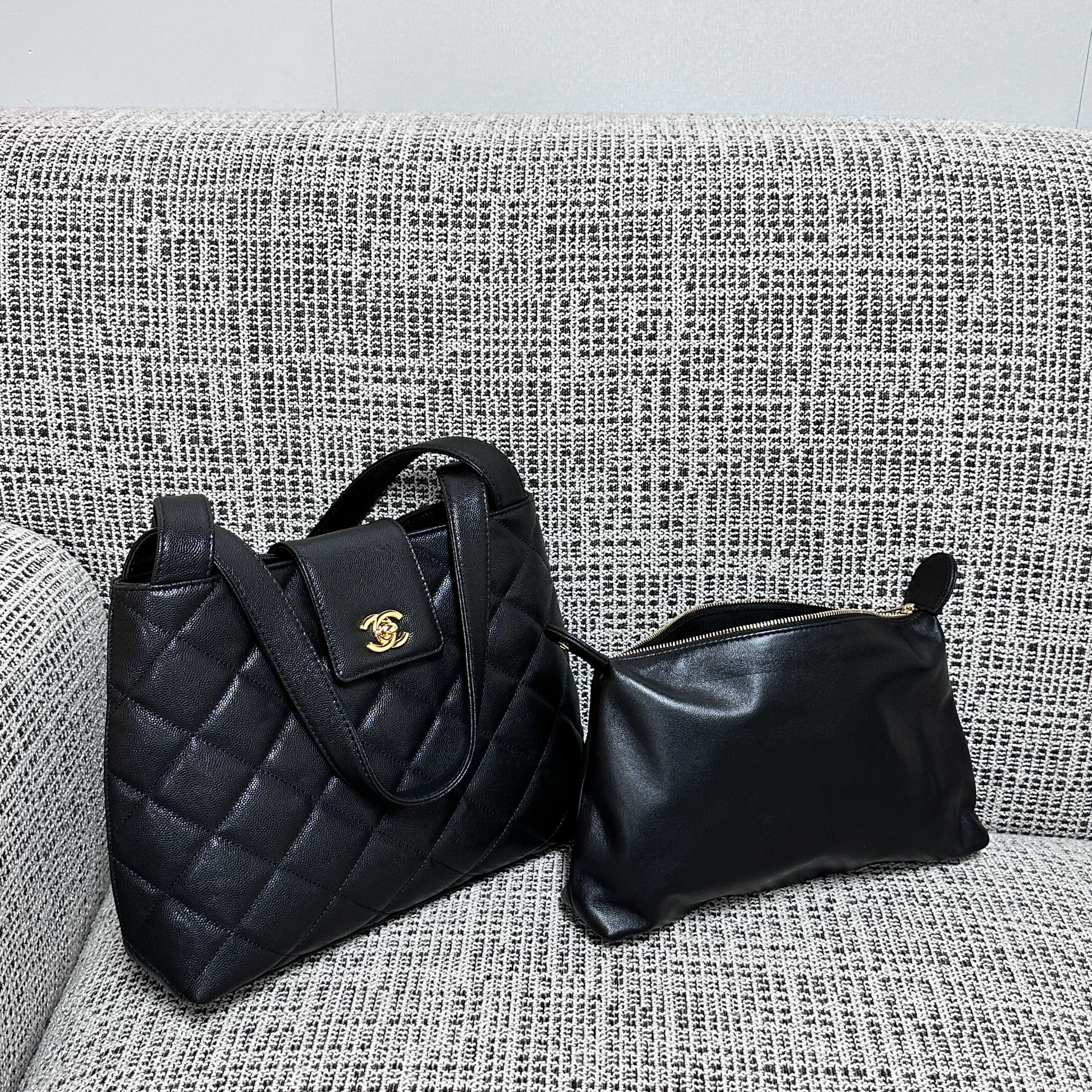 Chanel 2026 Caviar Diamond Flap Shoulder Bag 29cm Black Embossed Calfskin