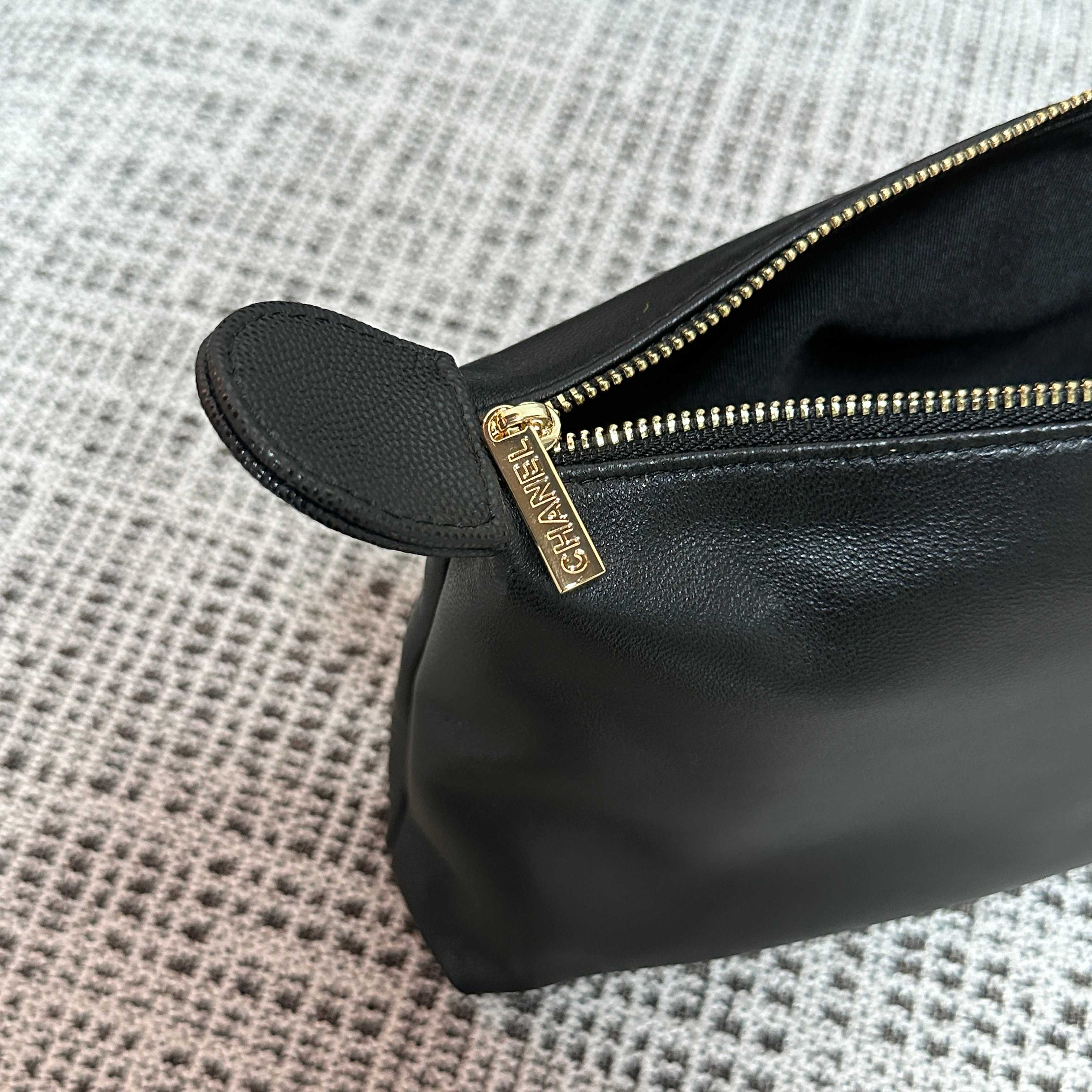 Chanel 2026 Caviar Diamond Flap Shoulder Bag 29cm Black Embossed Calfskin