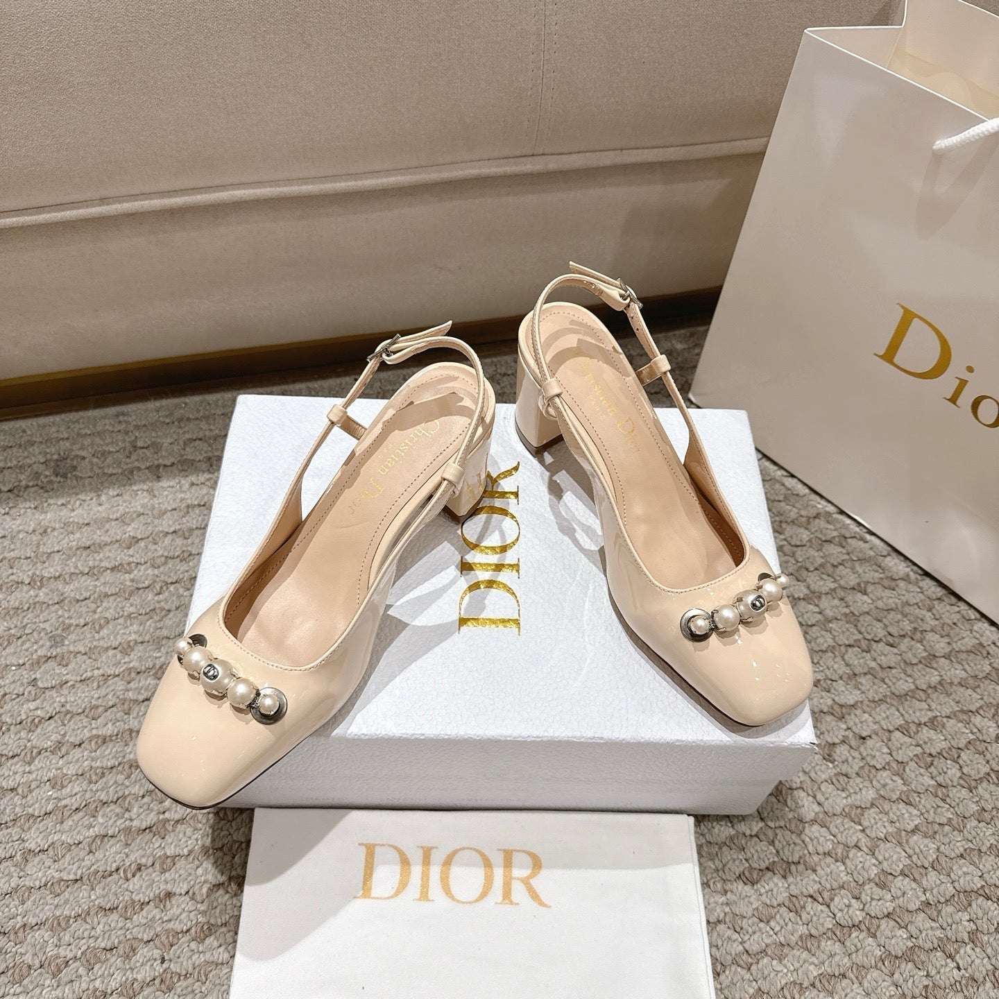 CD 25 slingback beige pearls patent leather 396118