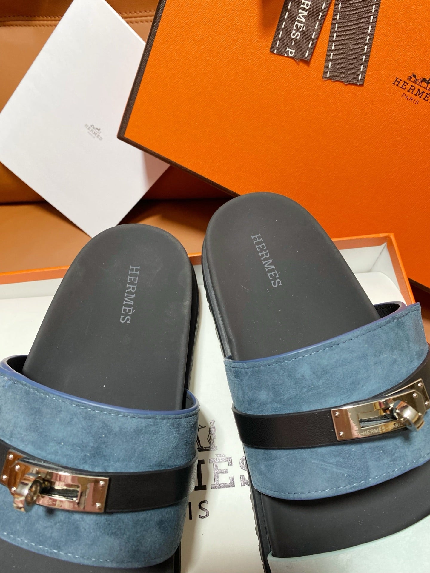 HM 2026 Velcro Sandals Black Blue Suede Cowhide 663787