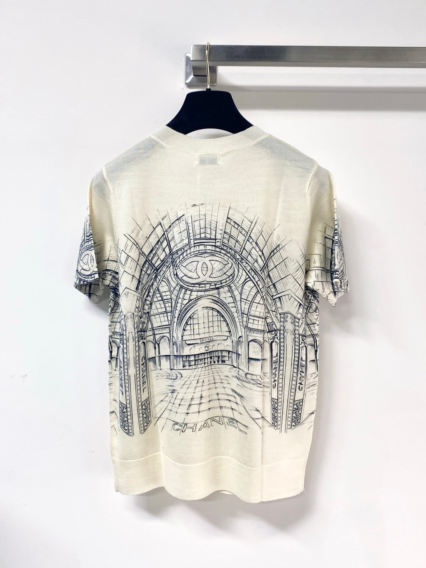 Chanel 2026 Cream Graphic Knit Top Wool 345271