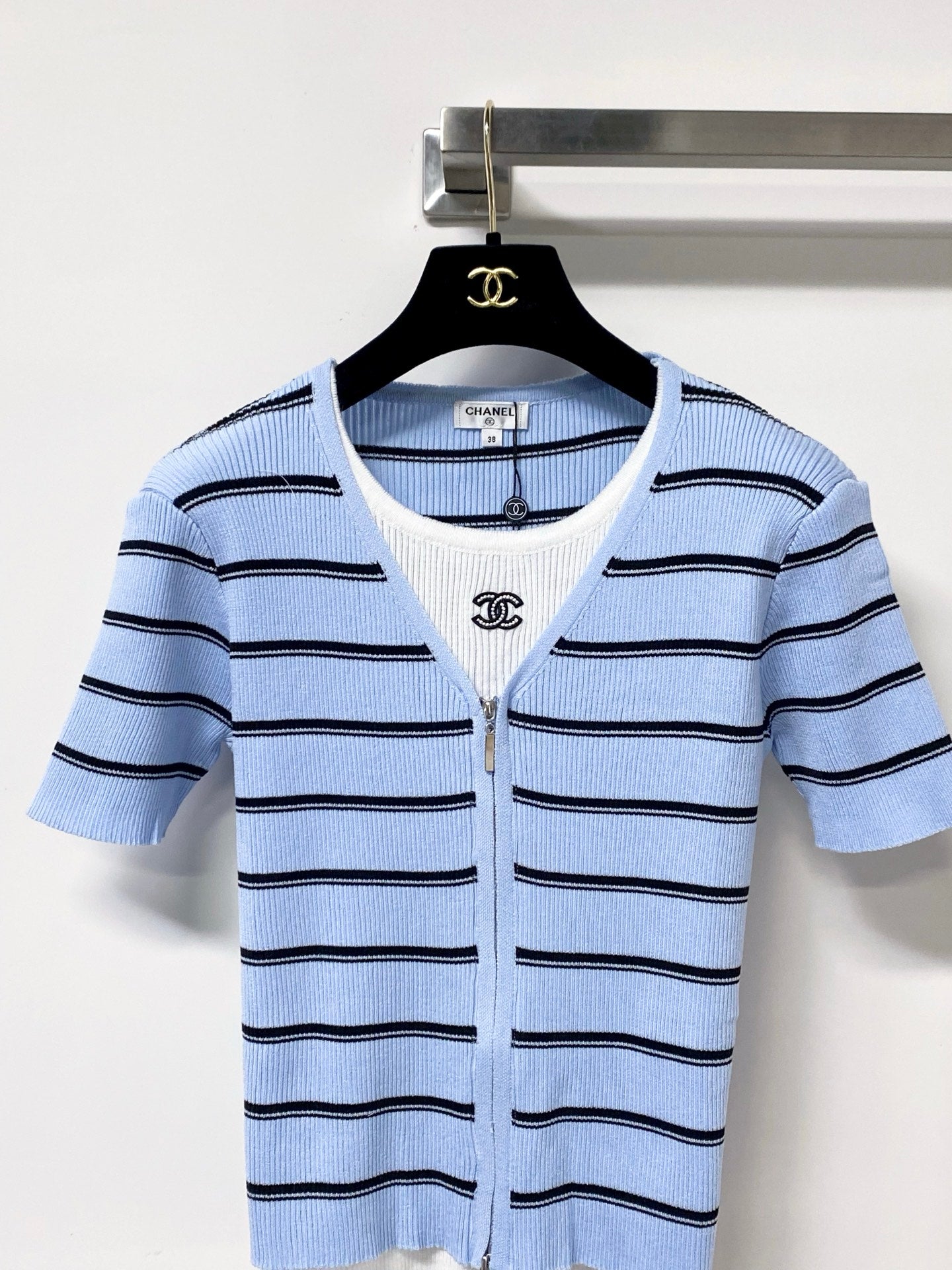 Chanel 2026 Blue Knit Short-Sleeve Cardigan Tencel 353621