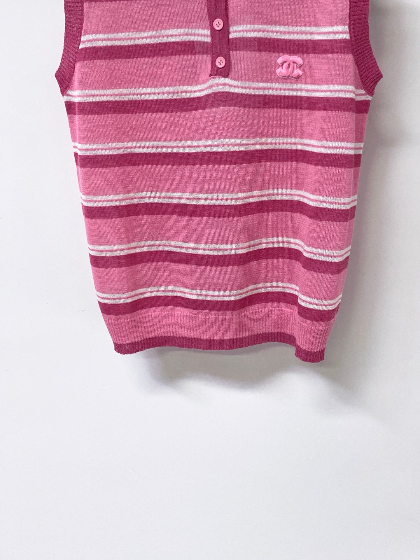 Chanel 2026 Knit Sleeveless Polo-Neck Top Pink Lelin 449878