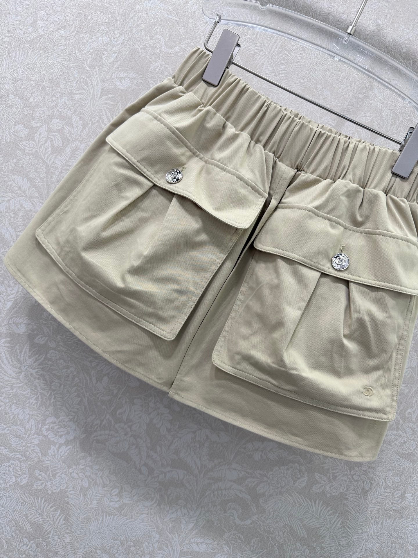 Chanel 2026 Large Pocket Cargo Short Khaki Cotton 359637