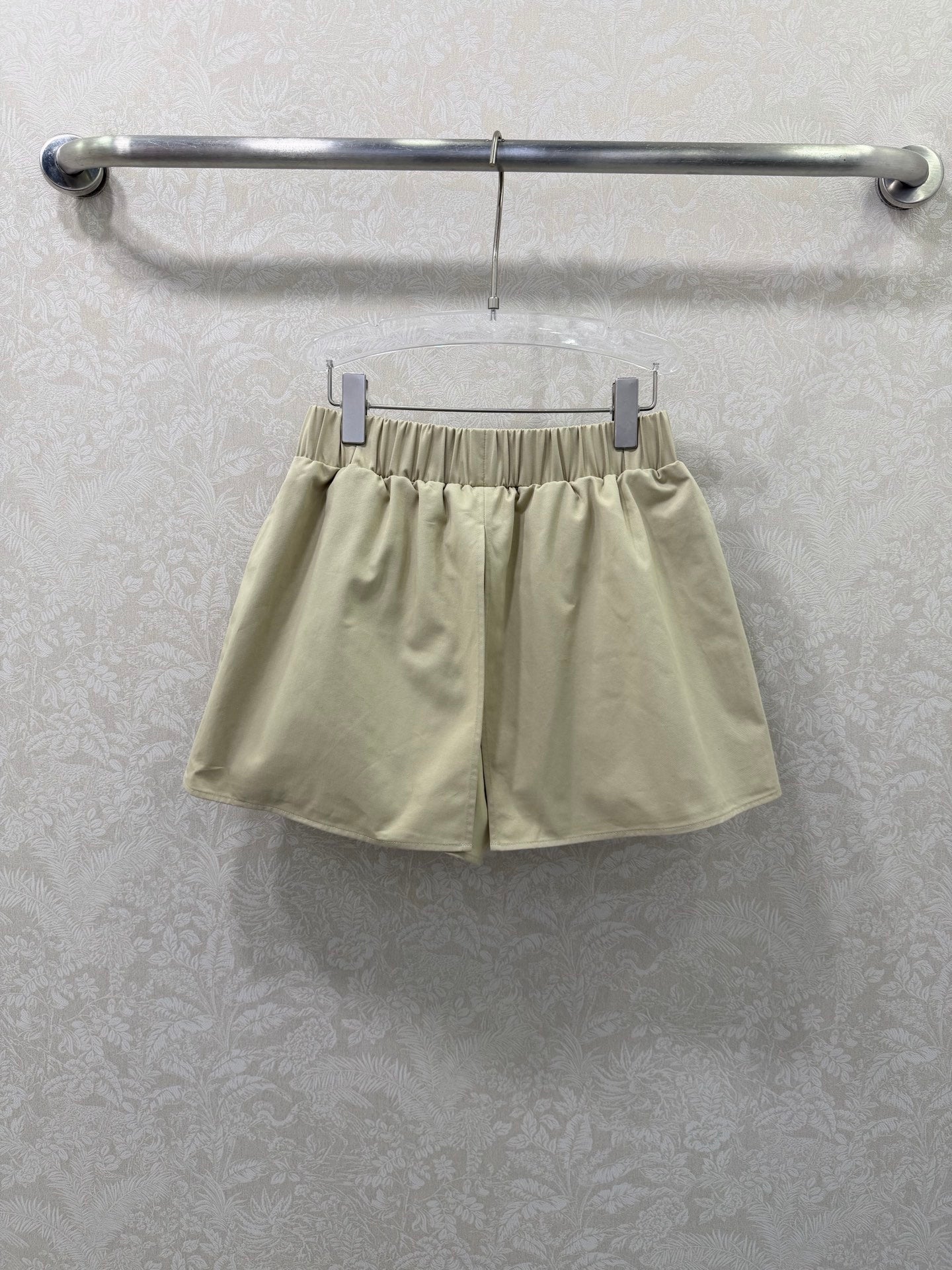Chanel 2026 Large Pocket Cargo Shorts Skirt Khaki Cotton 359637