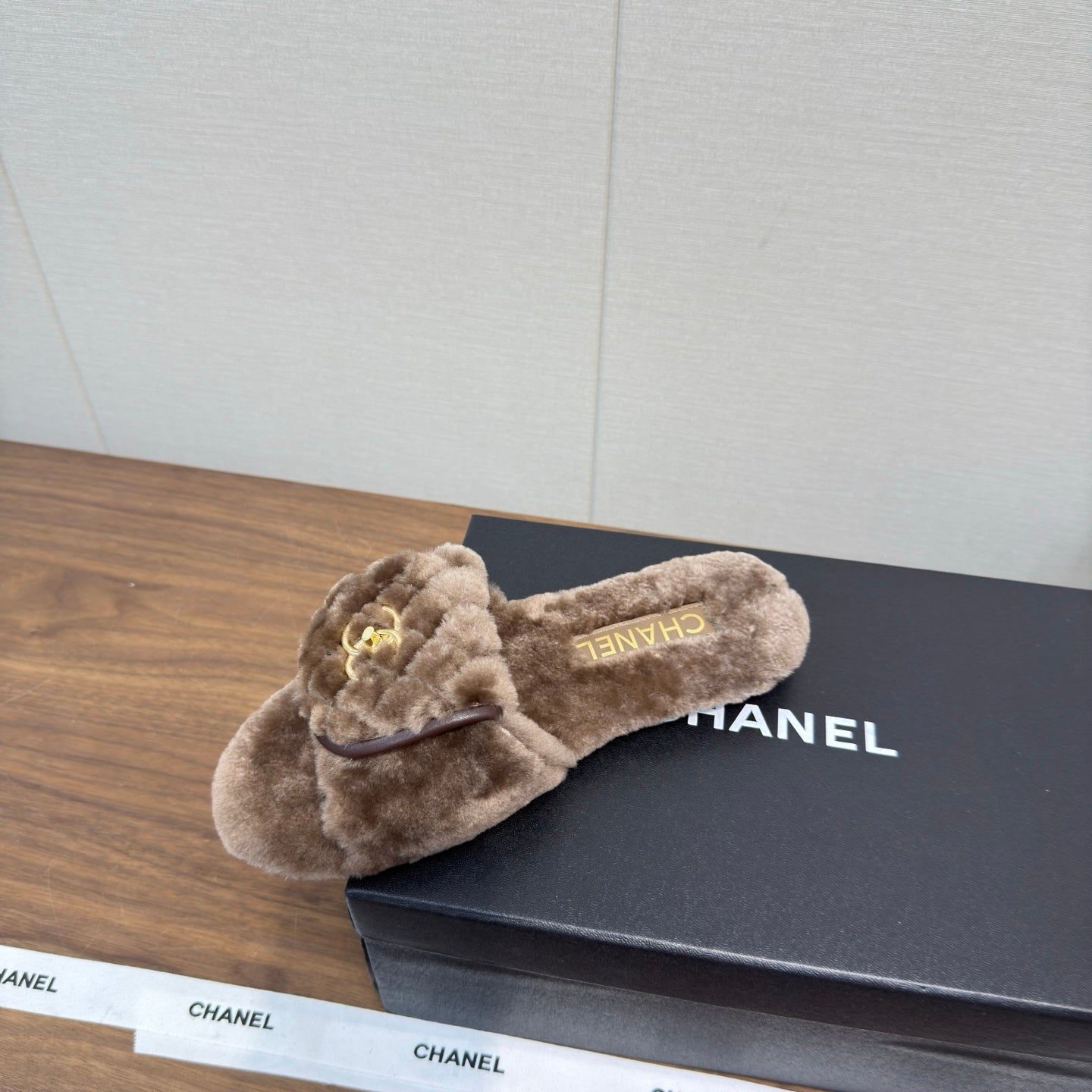 Chanel 25 Slipper Brown Smooth Lambwool 465600