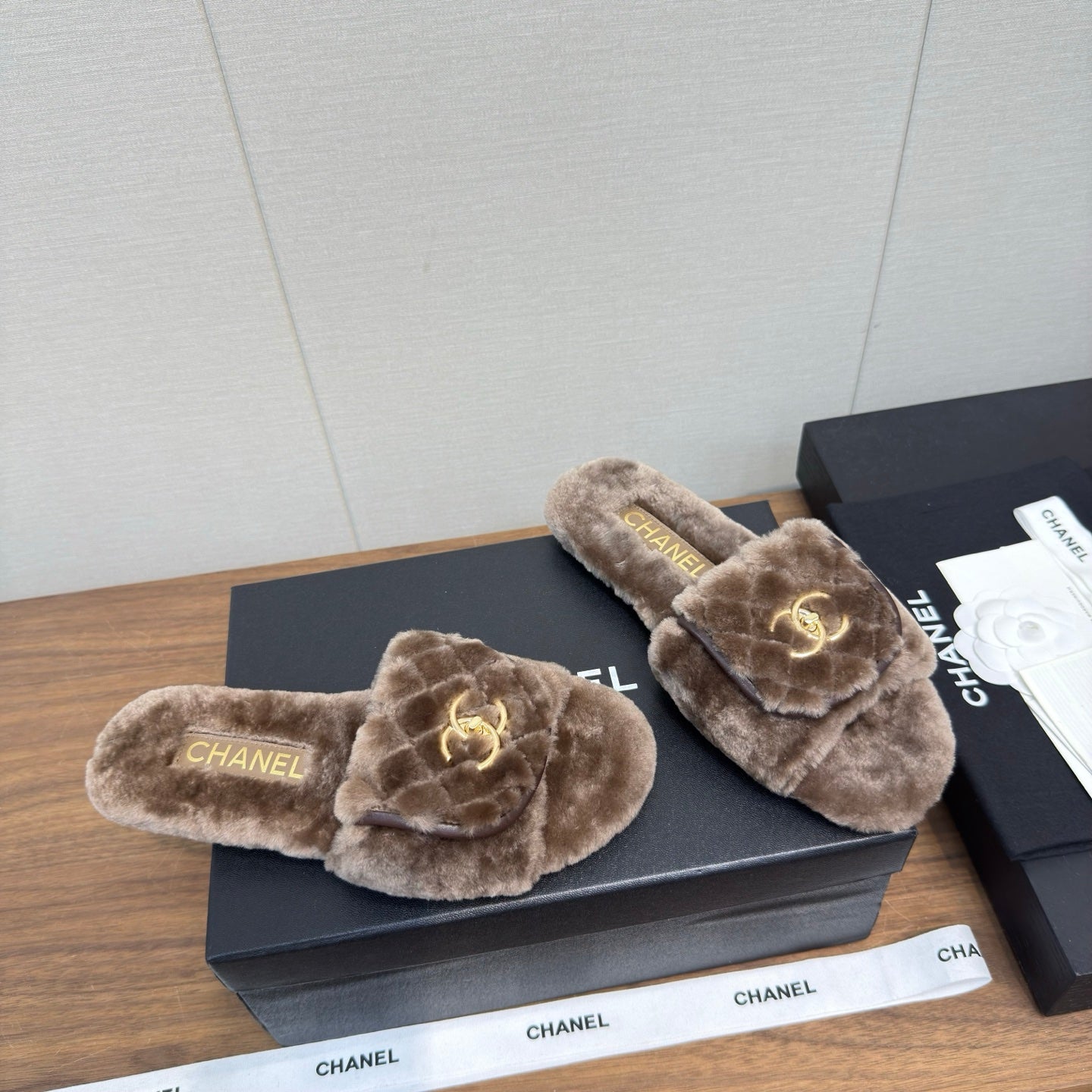 Chanel 25 Slipper Brown Smooth Lambwool 465600
