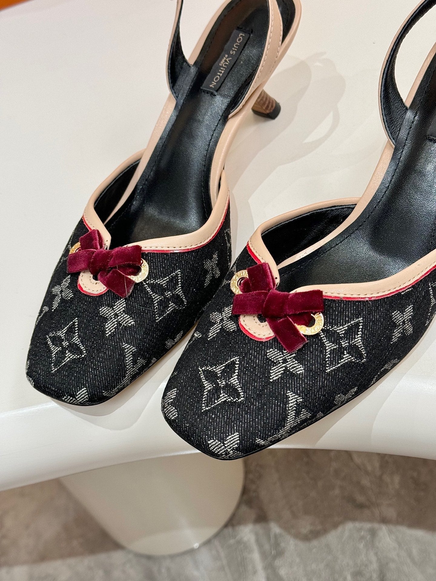 LV 26ss Slingback 60 Black Denim Cowhide 664895