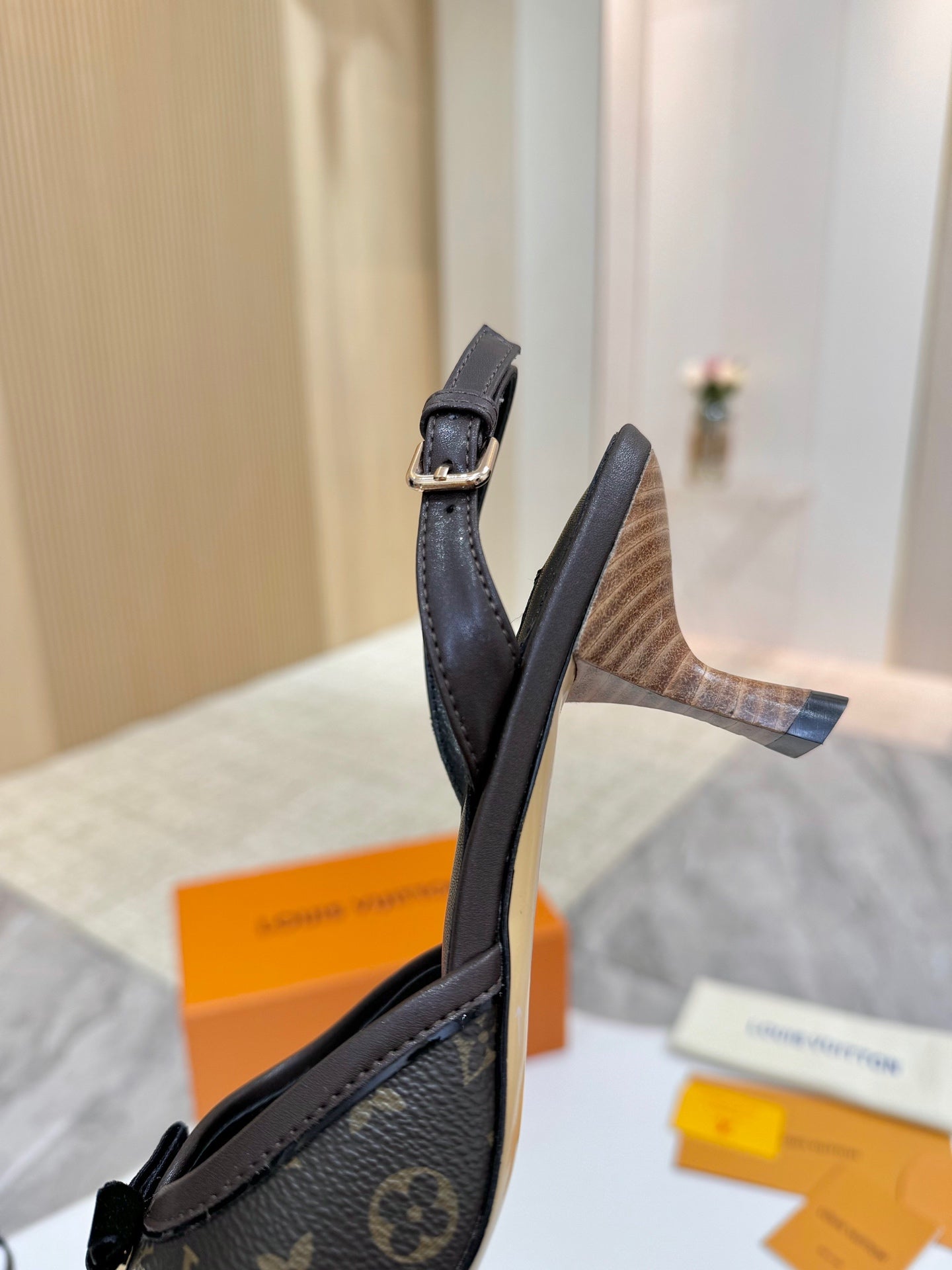 LV 26ss Slingback 60 Dark Brown Cowhide 664897