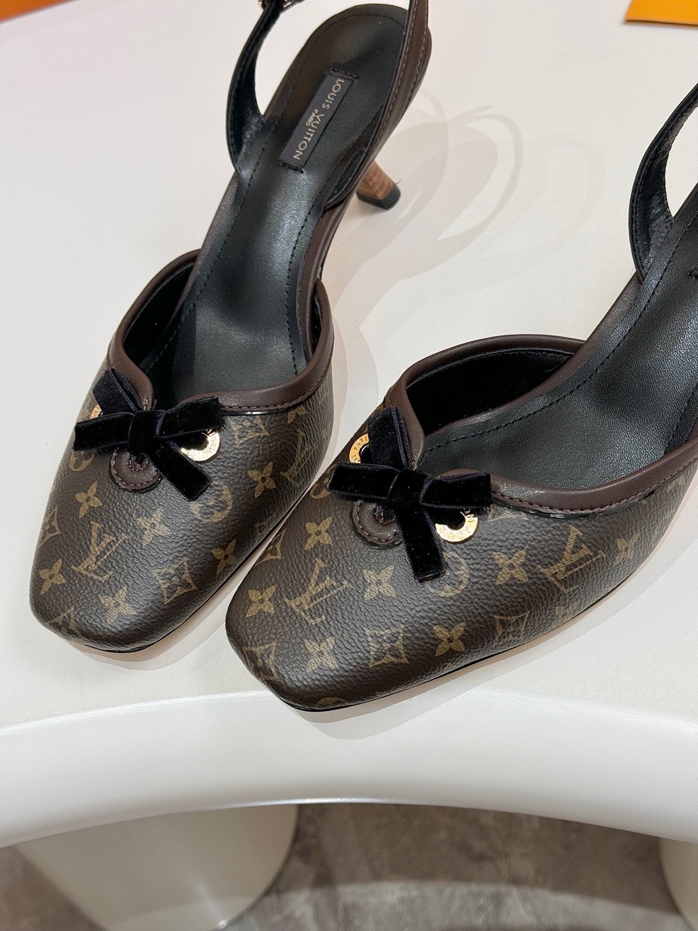 LV 26ss Slingback 60 Dark Brown Cowhide 664897