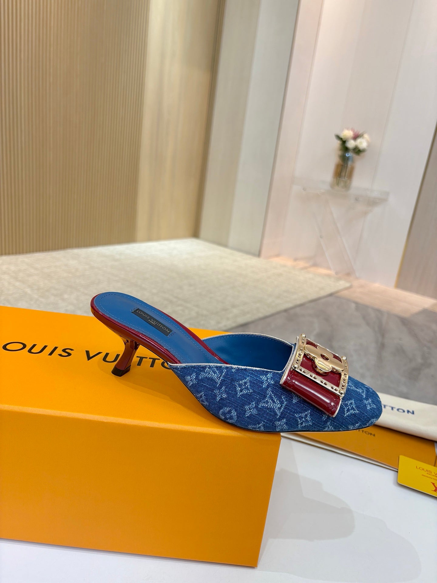 LV 26ss High-Heeled Mules 60 Blue Red Monogram Denim Cowhide 664882