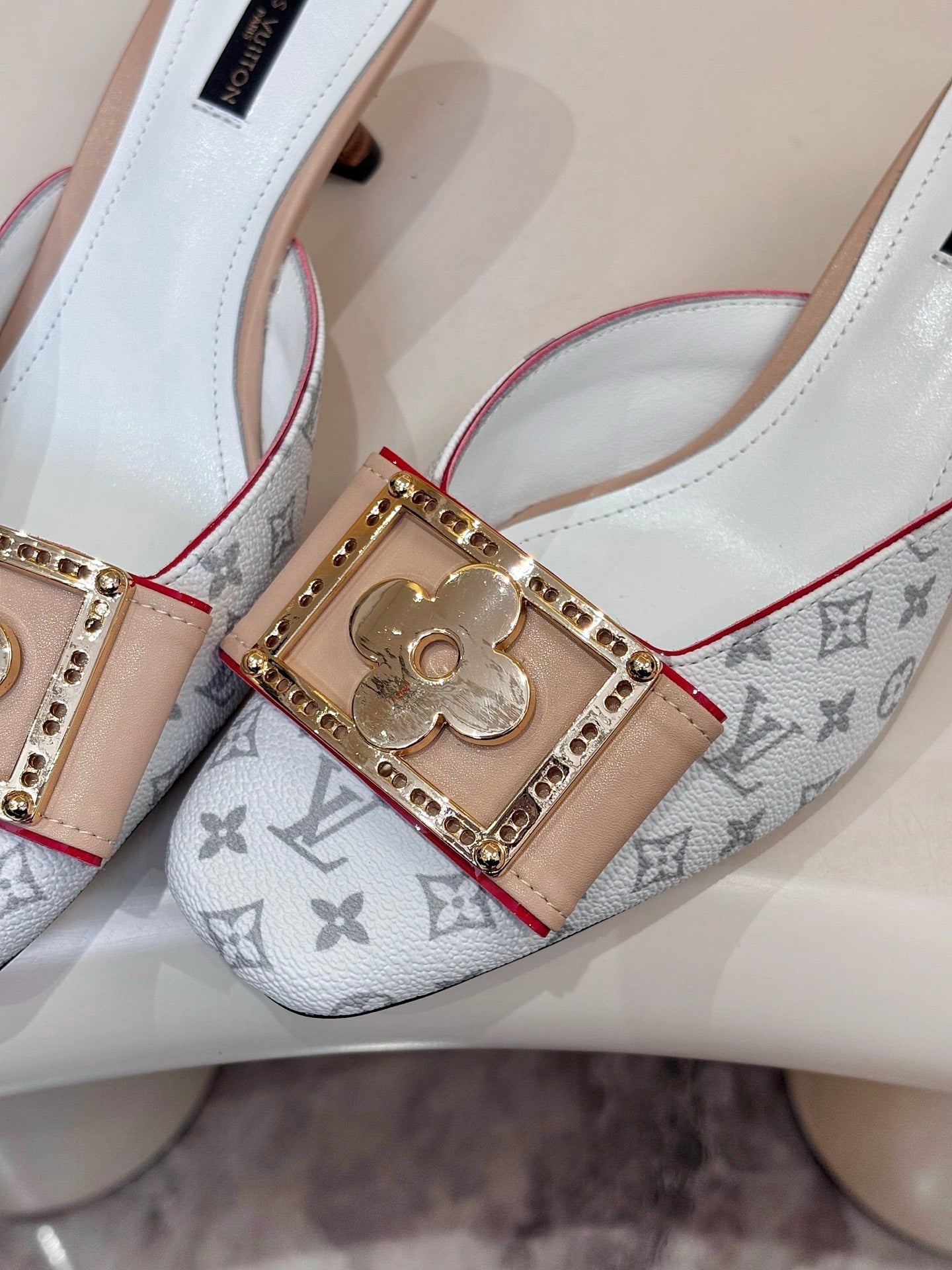 LV 26ss High-Heeled Mules 60 White Gray Monogram Cowhide 664886