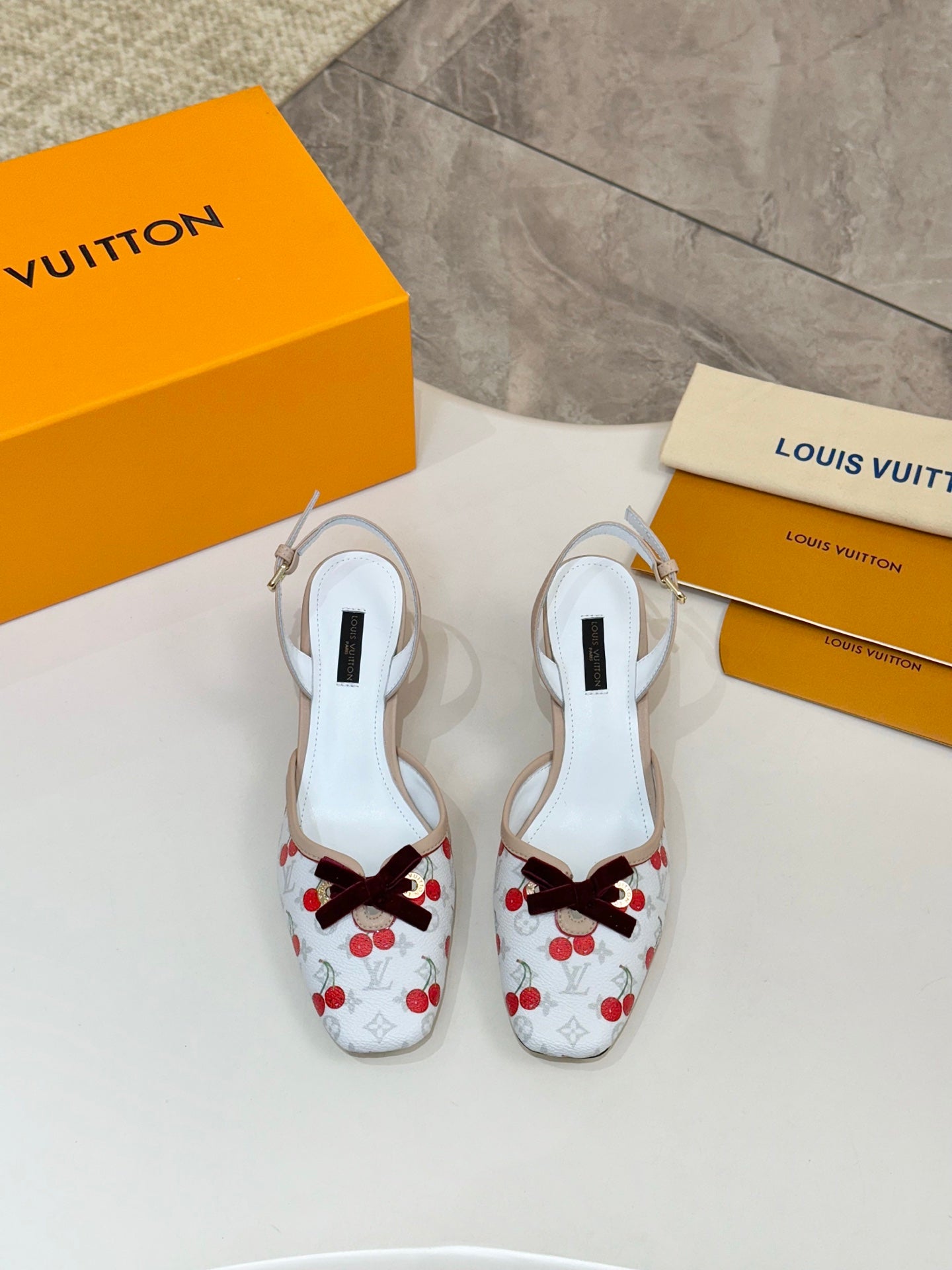 LV 26ss Slingback 60 White Cherry Monogram Cowhide 664893