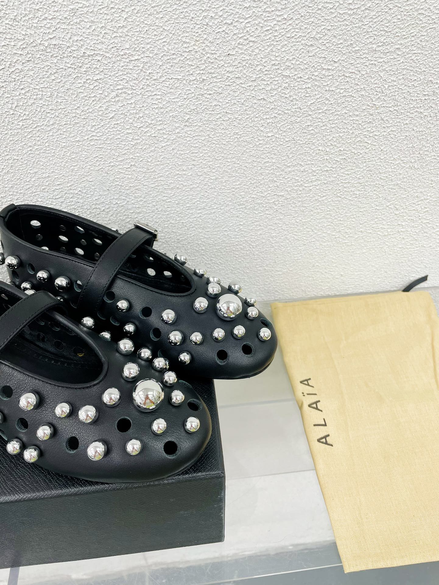 Alaila Ballet Flats In Black Lambskin Beaded  897246