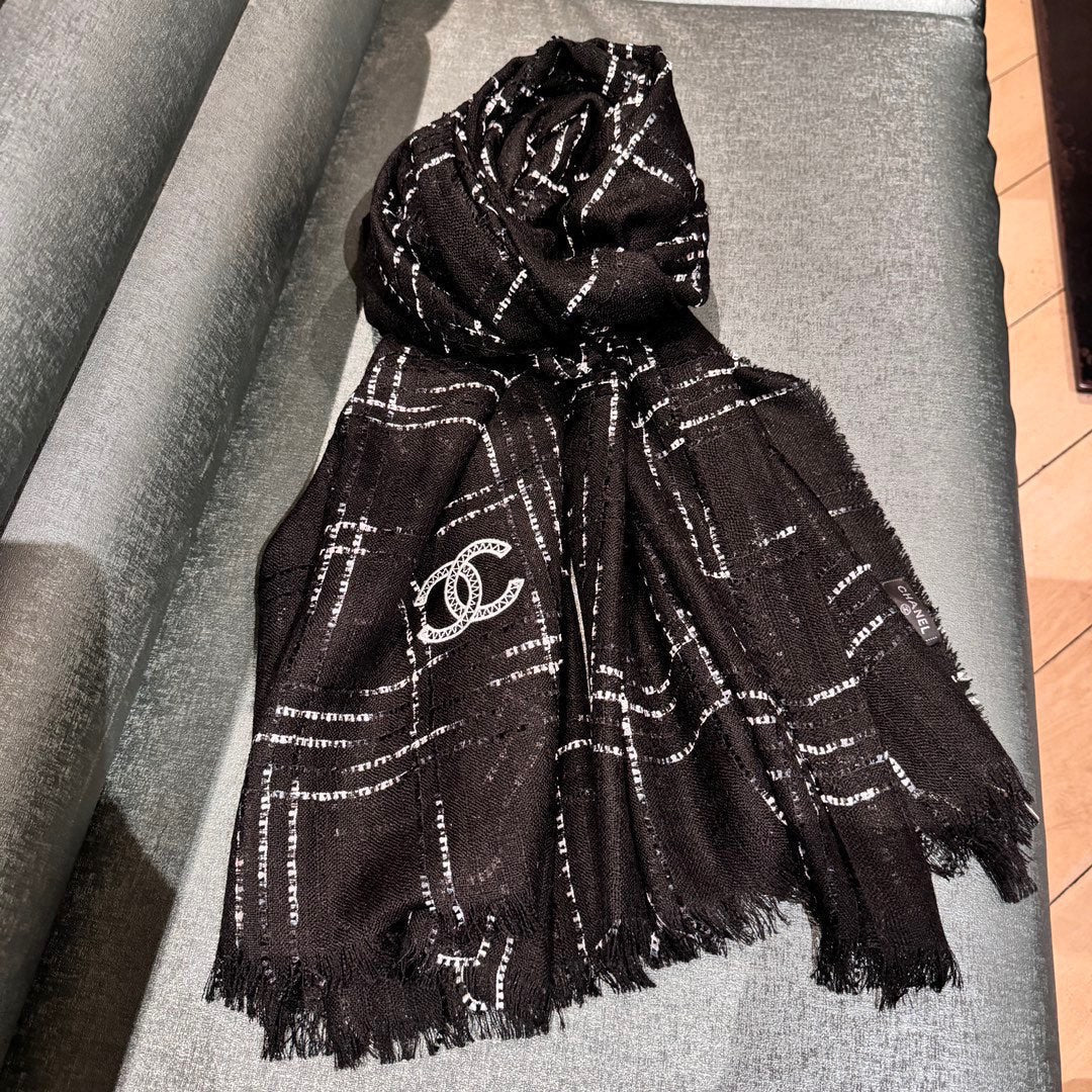 CC Scarf 200 CM In Black With White Stripes Cashmere 394656