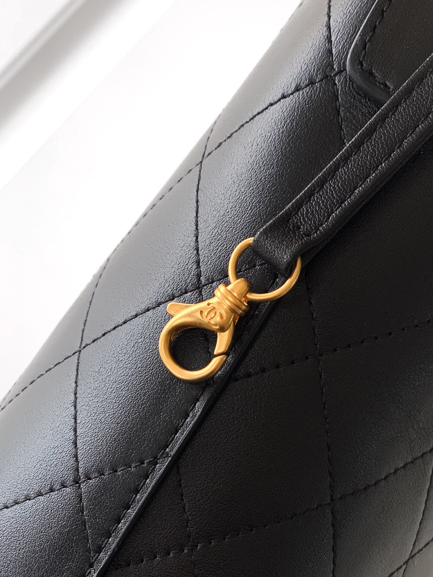 Chanel 2026 Bag 32cm Black Calfskin 331125