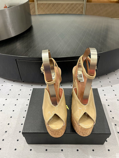 Alaila Wedge Sandals 135mm In Beige Glossy Lambskin 954895