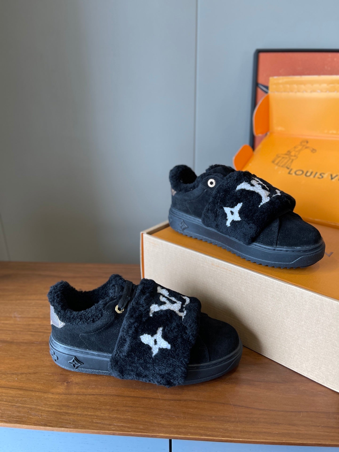 LV 26s Platform Sneakers Black Suede Wool 621158