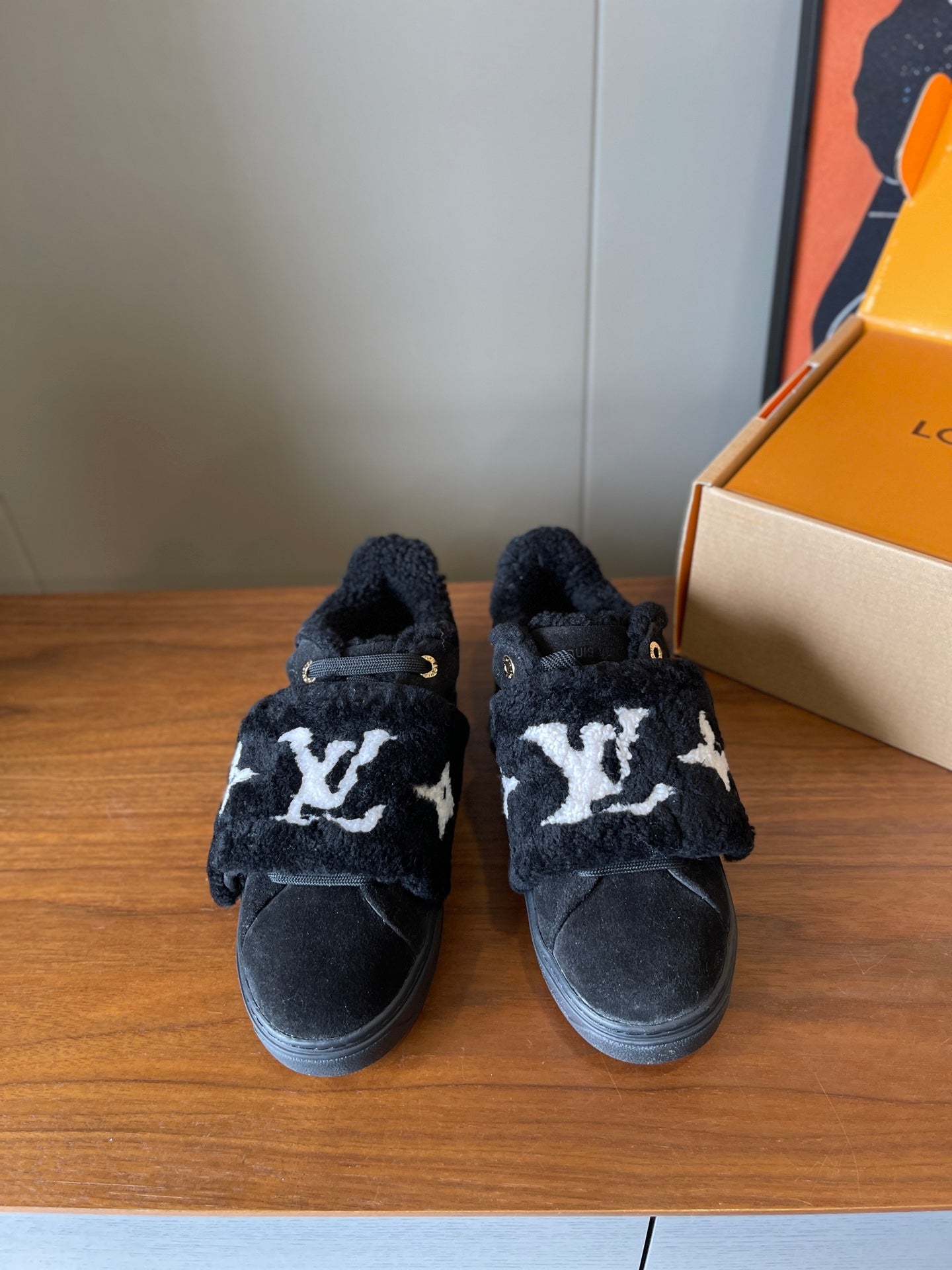 LV 26s Platform Sneakers Black Suede Wool 621158