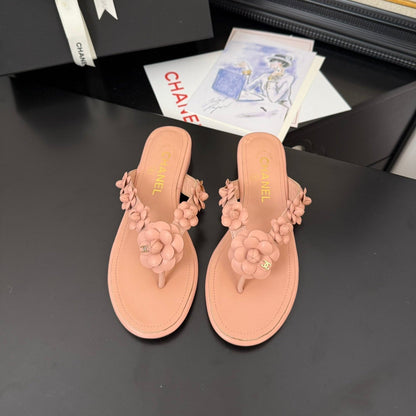 CC 25 Flower Thong Slippers Pink Cowhide 233418