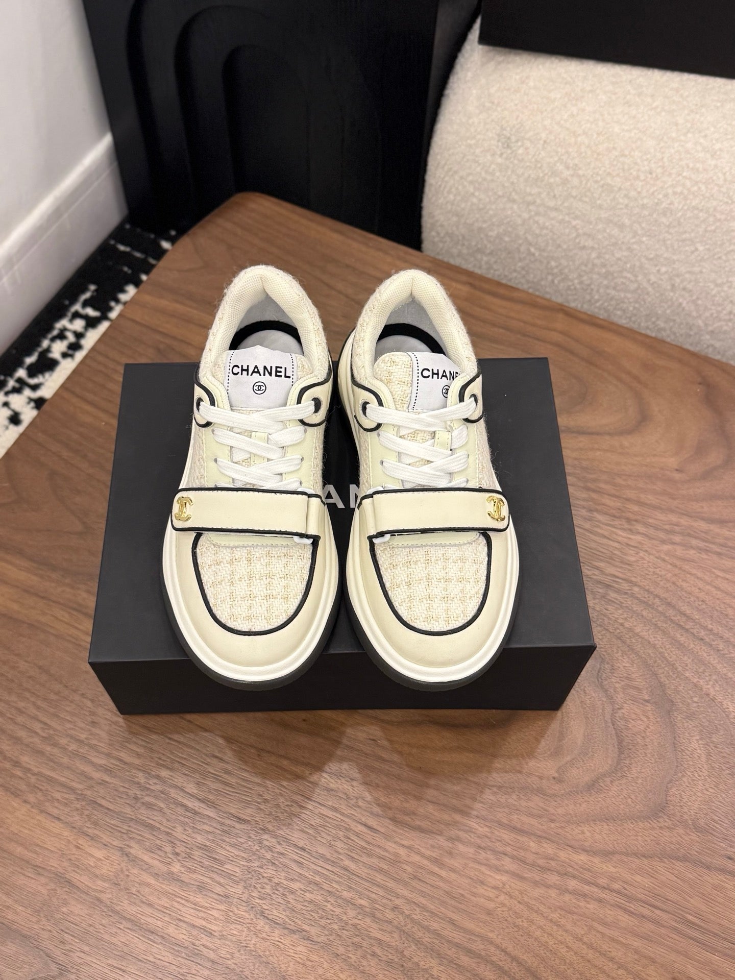 CC 26s Casual Sneaker Cream Tweed Leather 183600