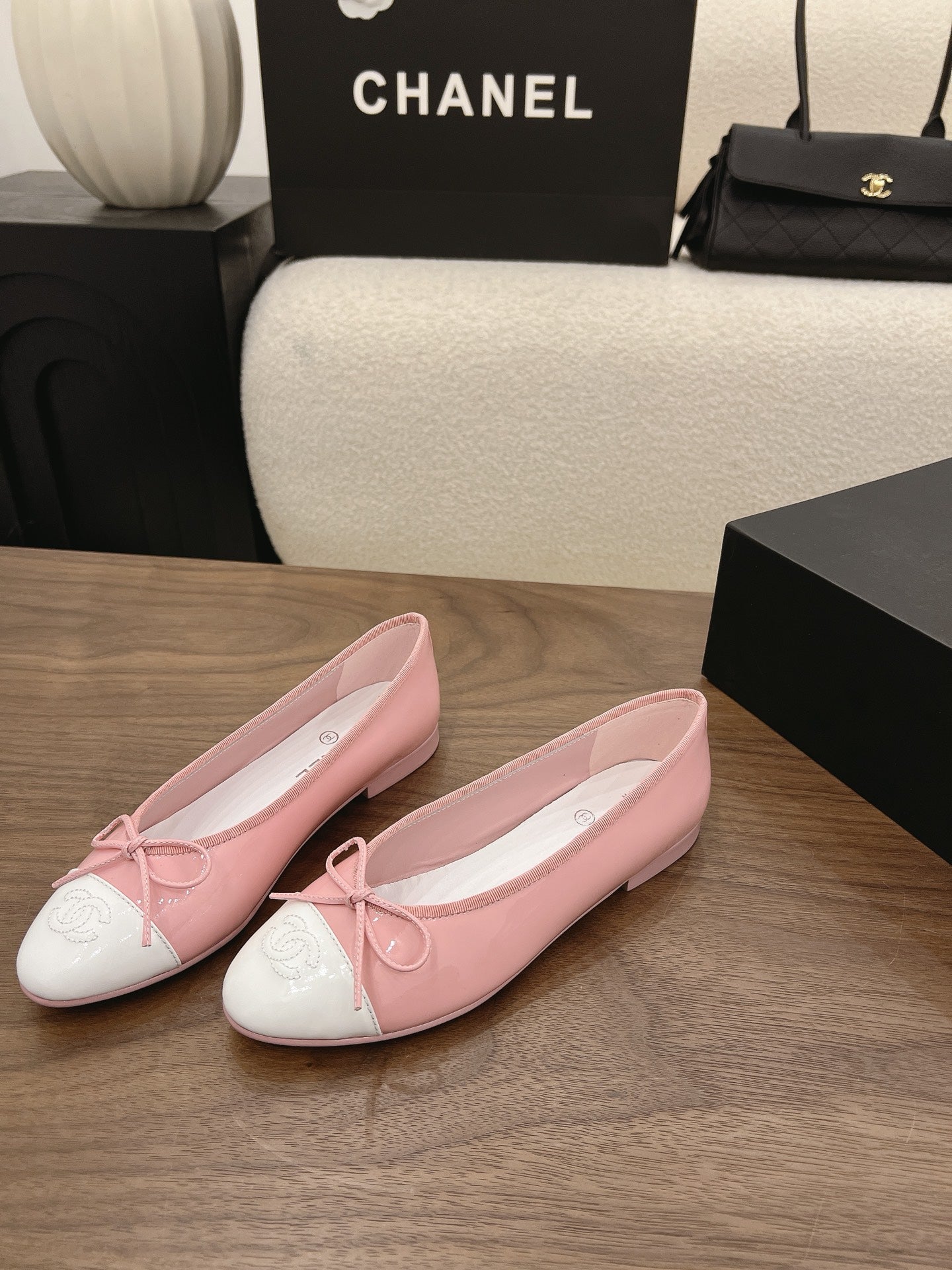Chanel 2026 Ballet Flat Patent Leather 897526