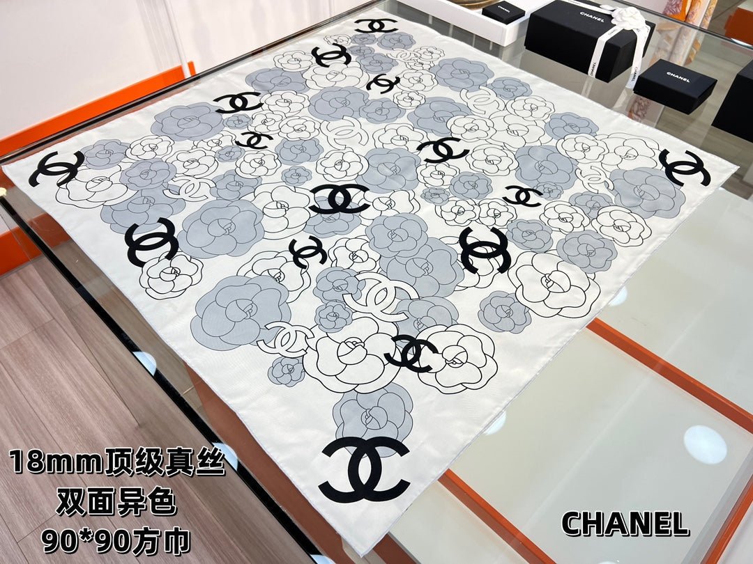 CC Square Scarf 90 CM In Grey Black And White Camellia Logo Print Silk Twill 288739