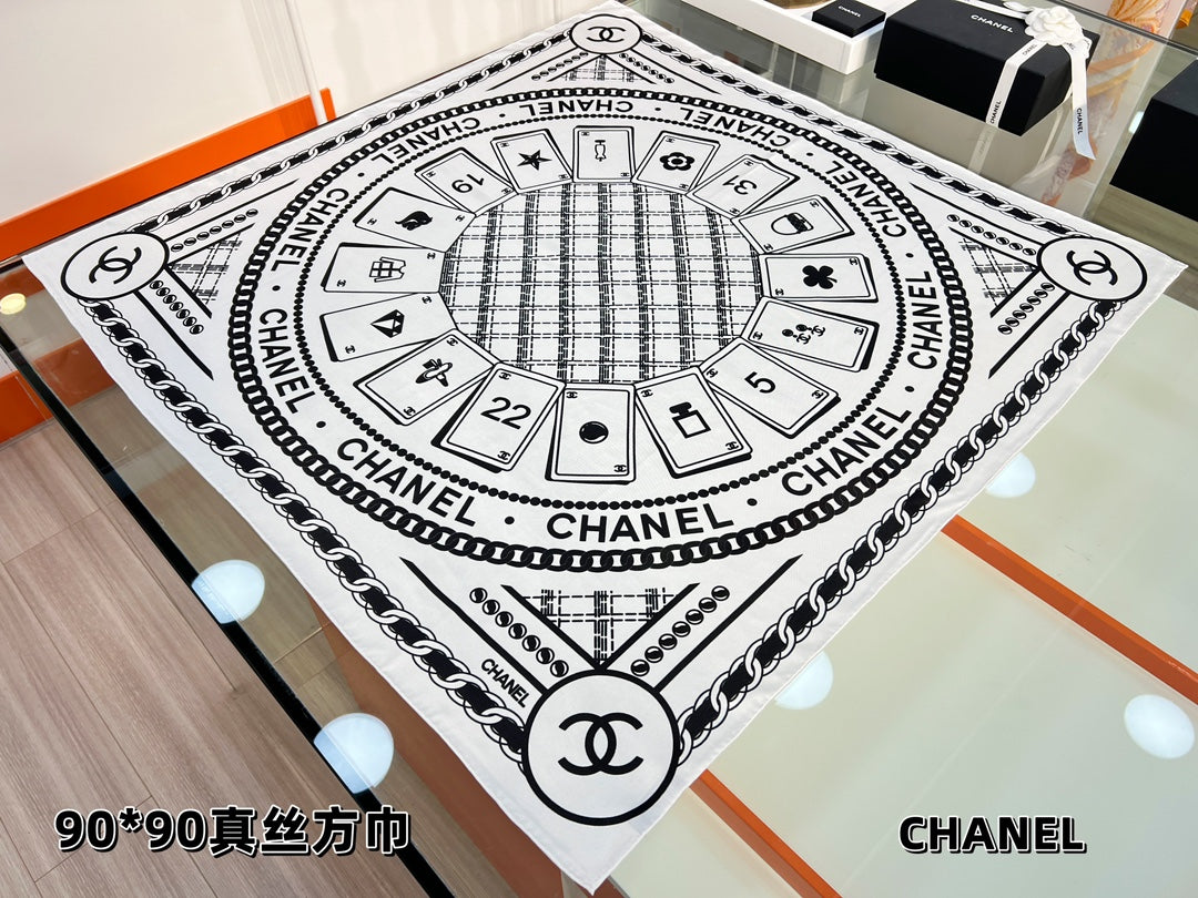 CC Square Scarf 90 CM In White Mix Black Silk  288727