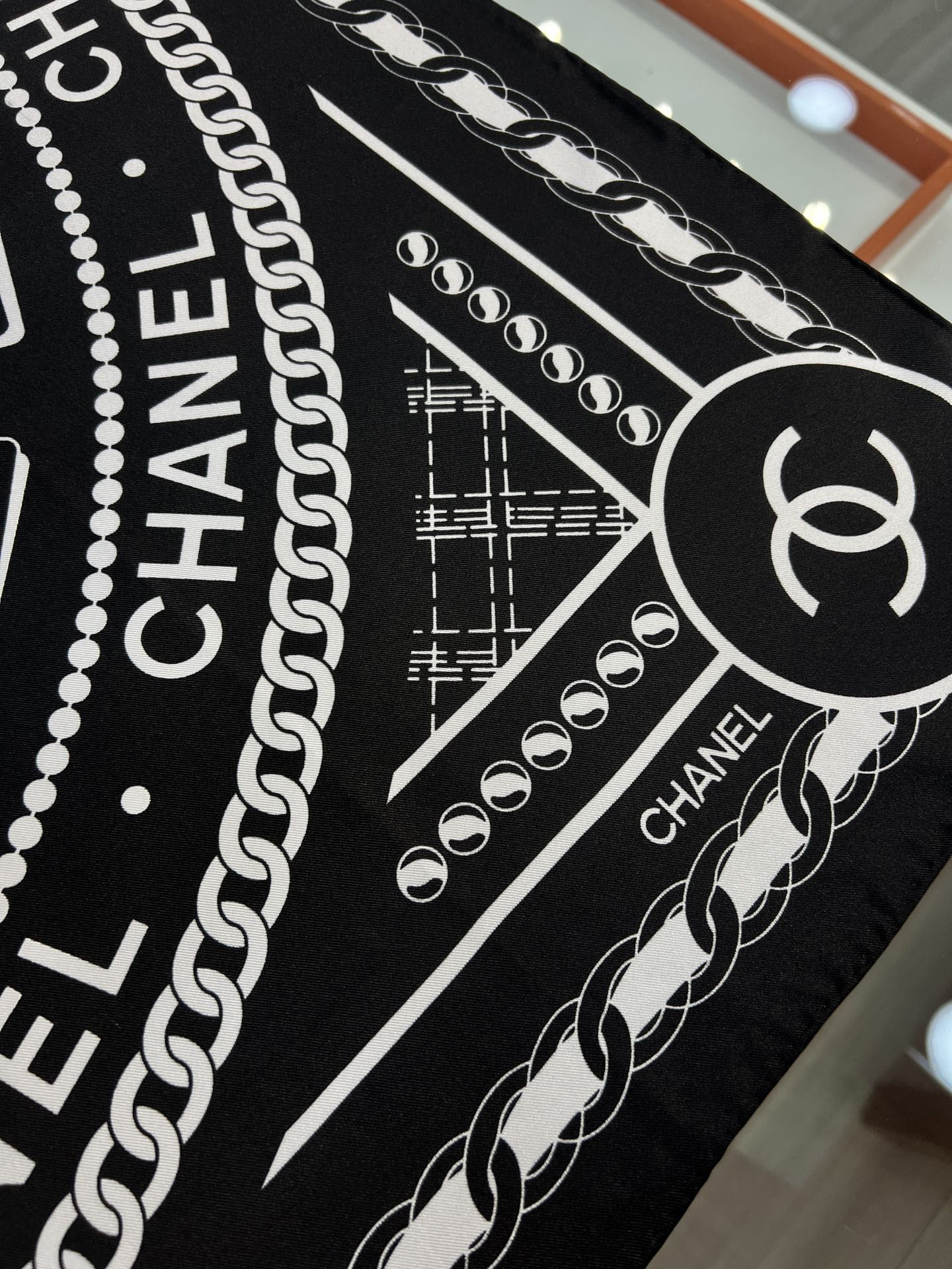 CC Square Scarf 90 CM In Black Mix White Silk 288728