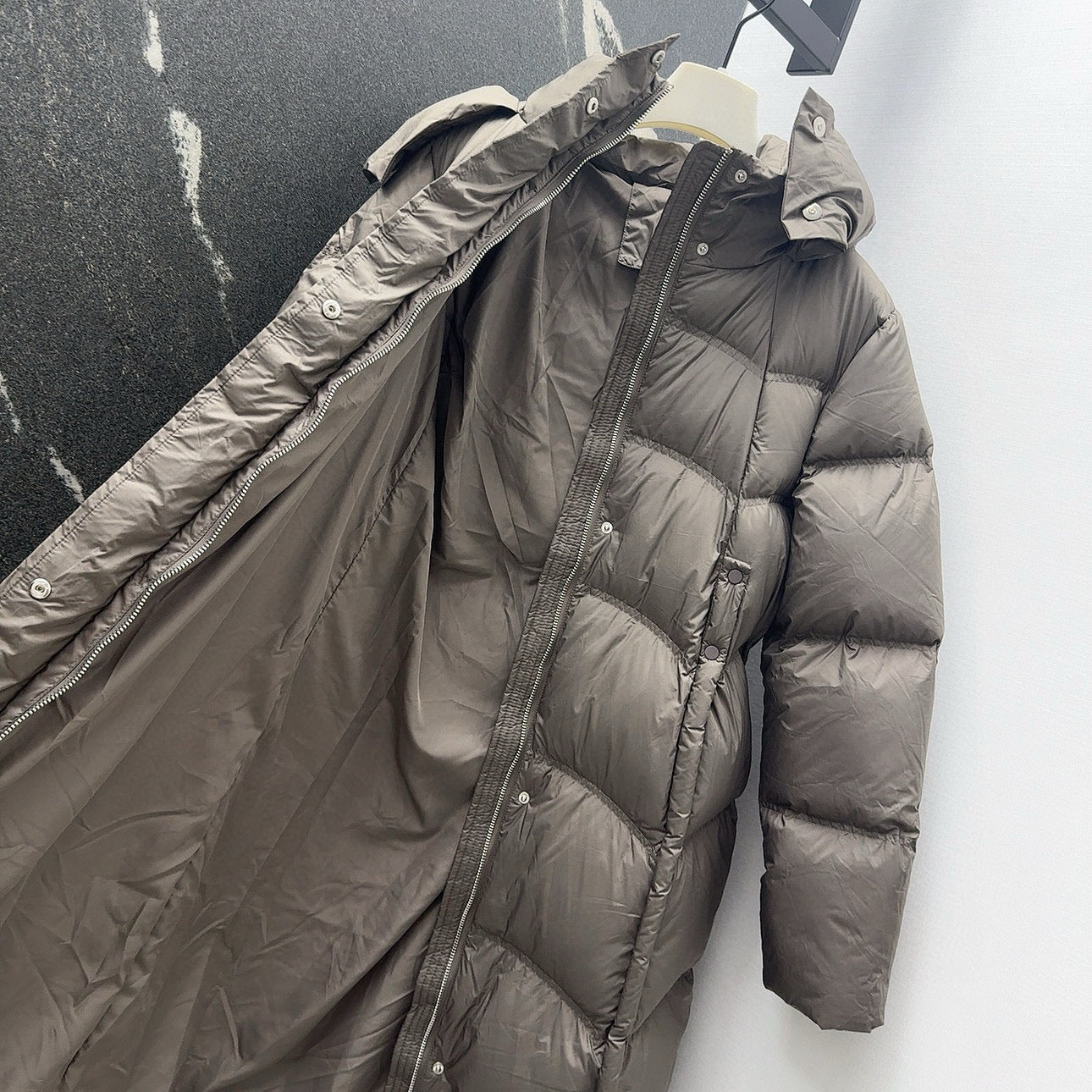 Burberry 25 Hooded Short Down Jacket with Adjustable Waist Taupe Polyester